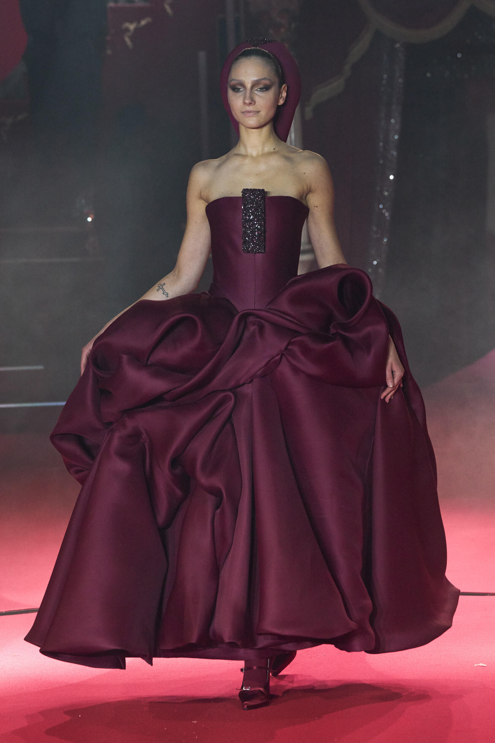 Stephane Rolland Spring 2026 Couture Fashion Show