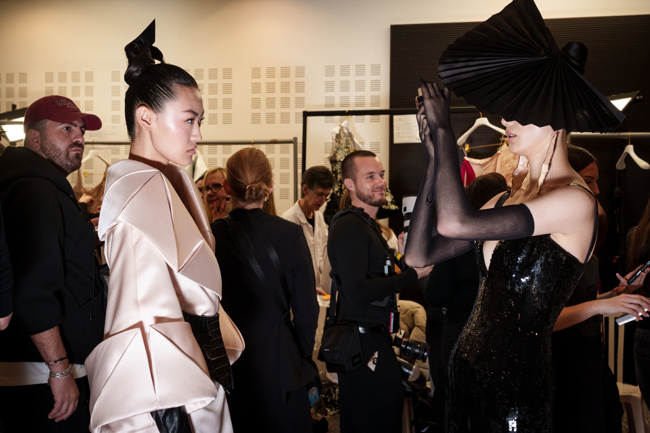 Tamara Ralph Spring 2026 Couture Fashion Show Backstage