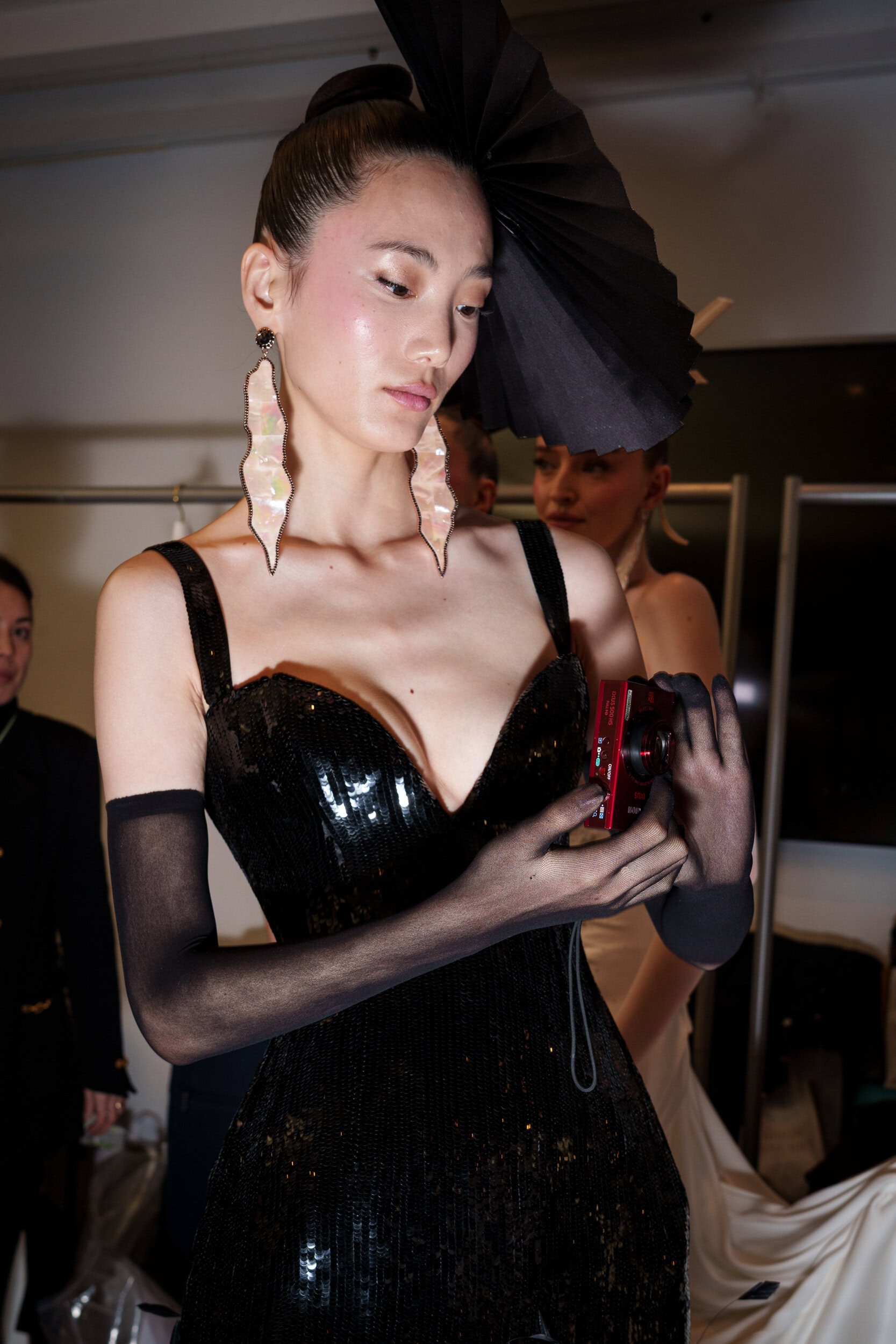 Tamara Ralph Spring 2026 Couture Fashion Show Backstage