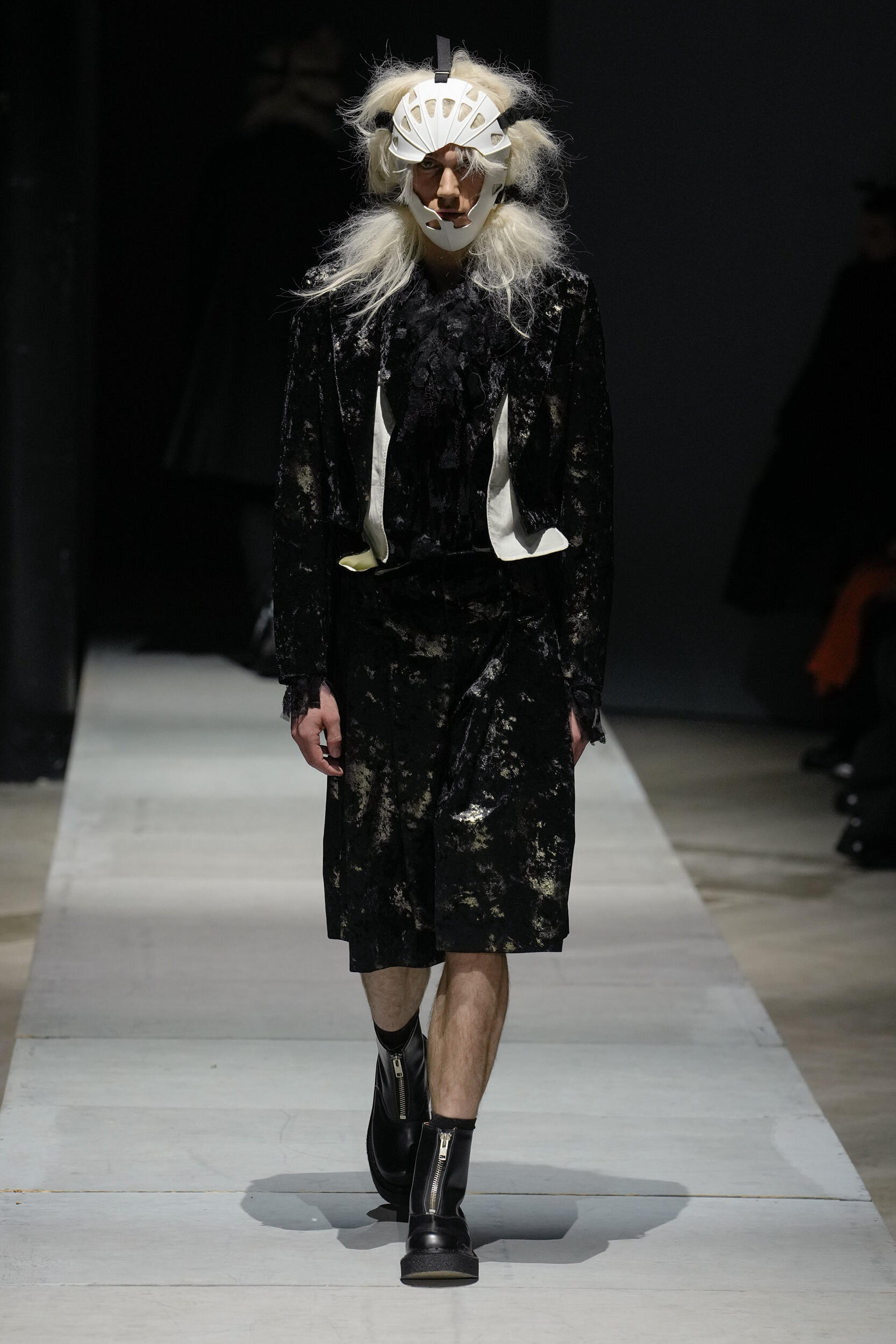 Comme Des Garcons Homme Plus Fall 2026 Men’s Fashion Show