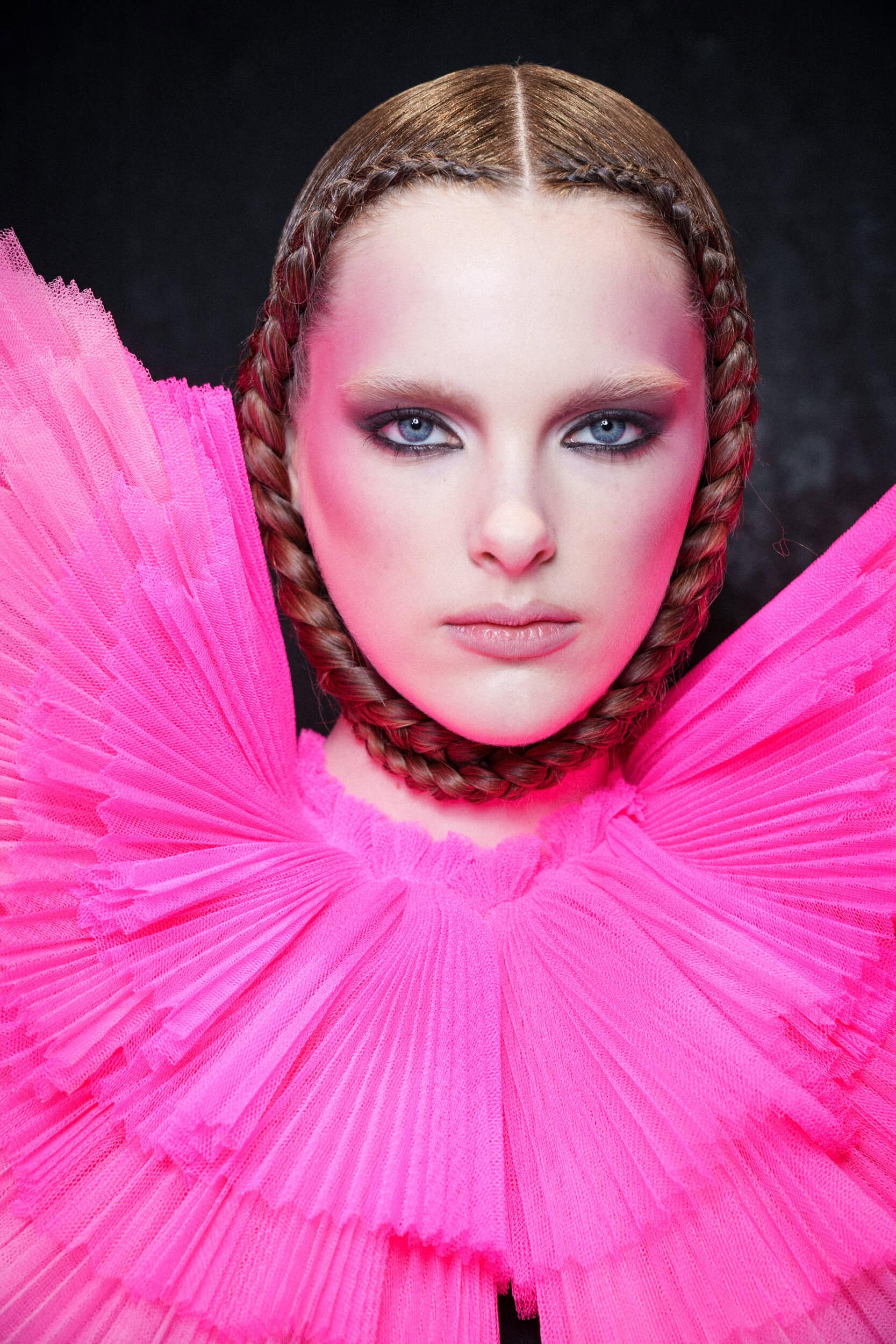 Viktor&rolf Spring 2026 Couture Fashion Show Backstage