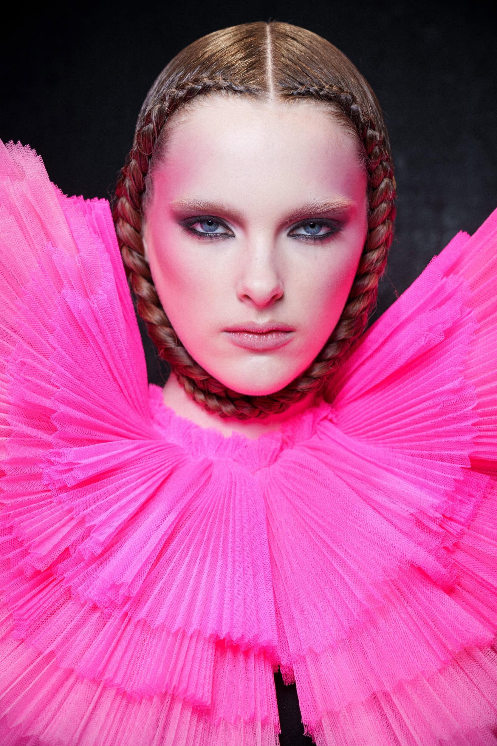 Viktor&rolf Spring 2026 Couture Fashion Show Backstage