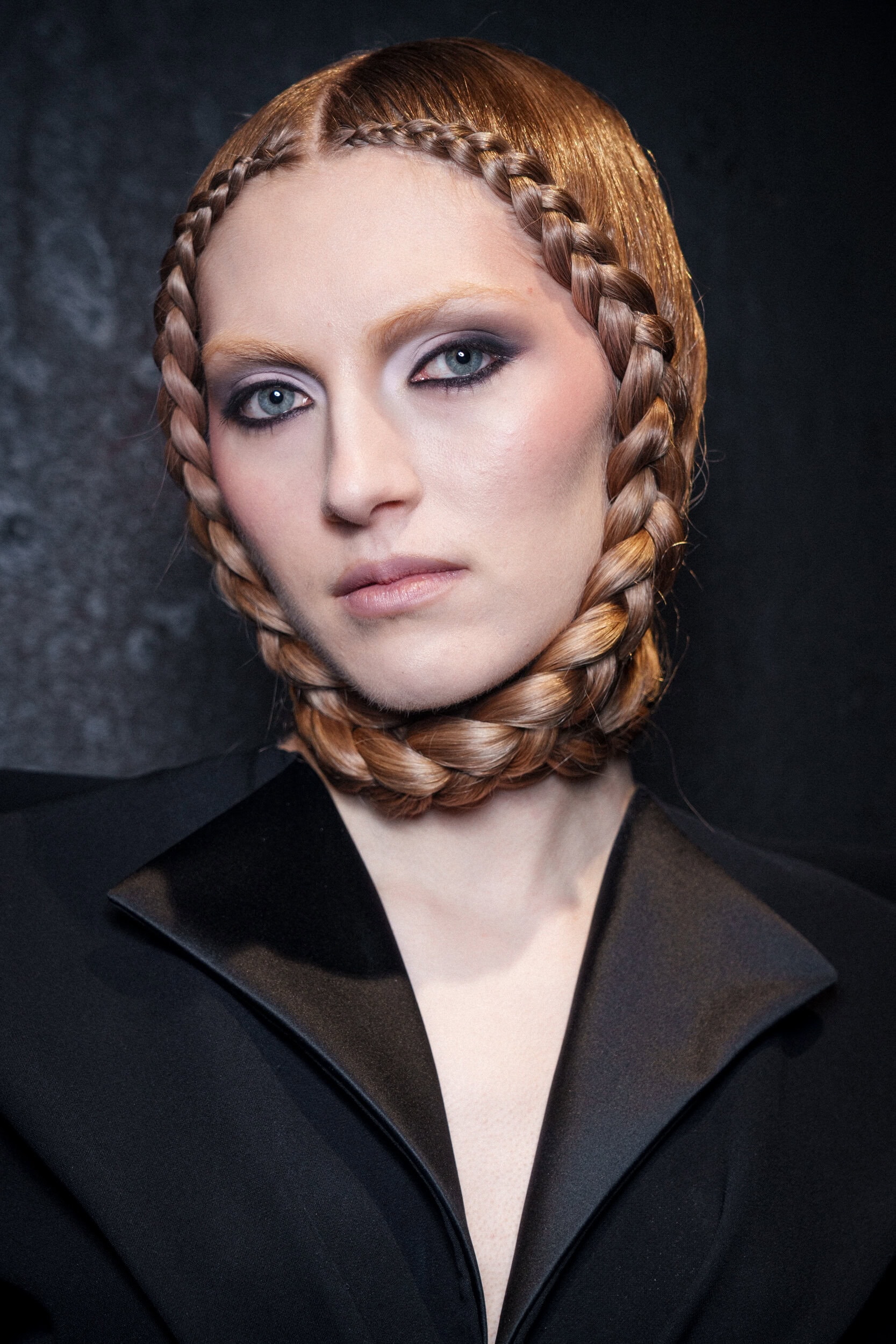 Viktor&rolf Spring 2026 Couture Fashion Show Backstage