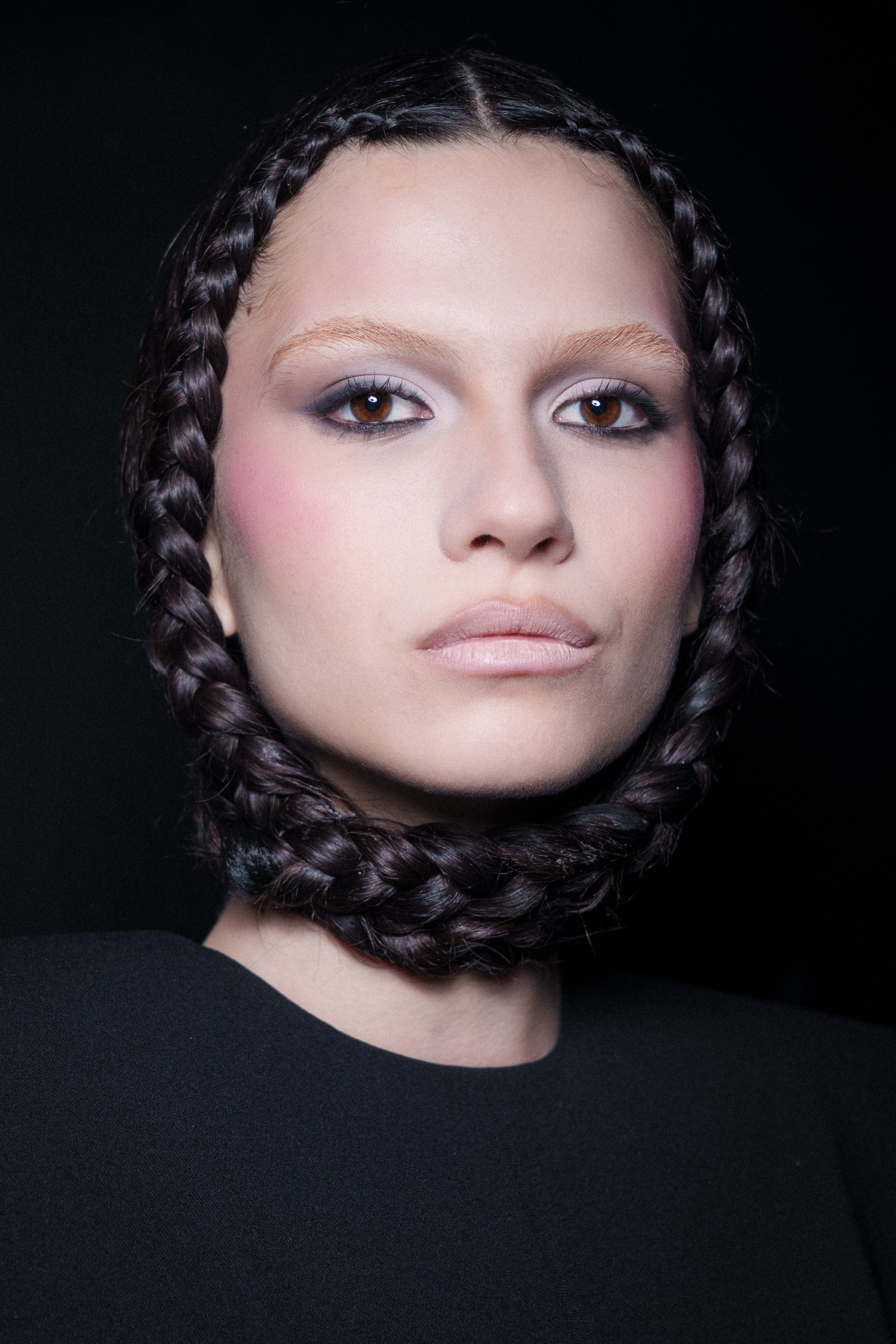 Viktor&rolf Spring 2026 Couture Fashion Show Backstage