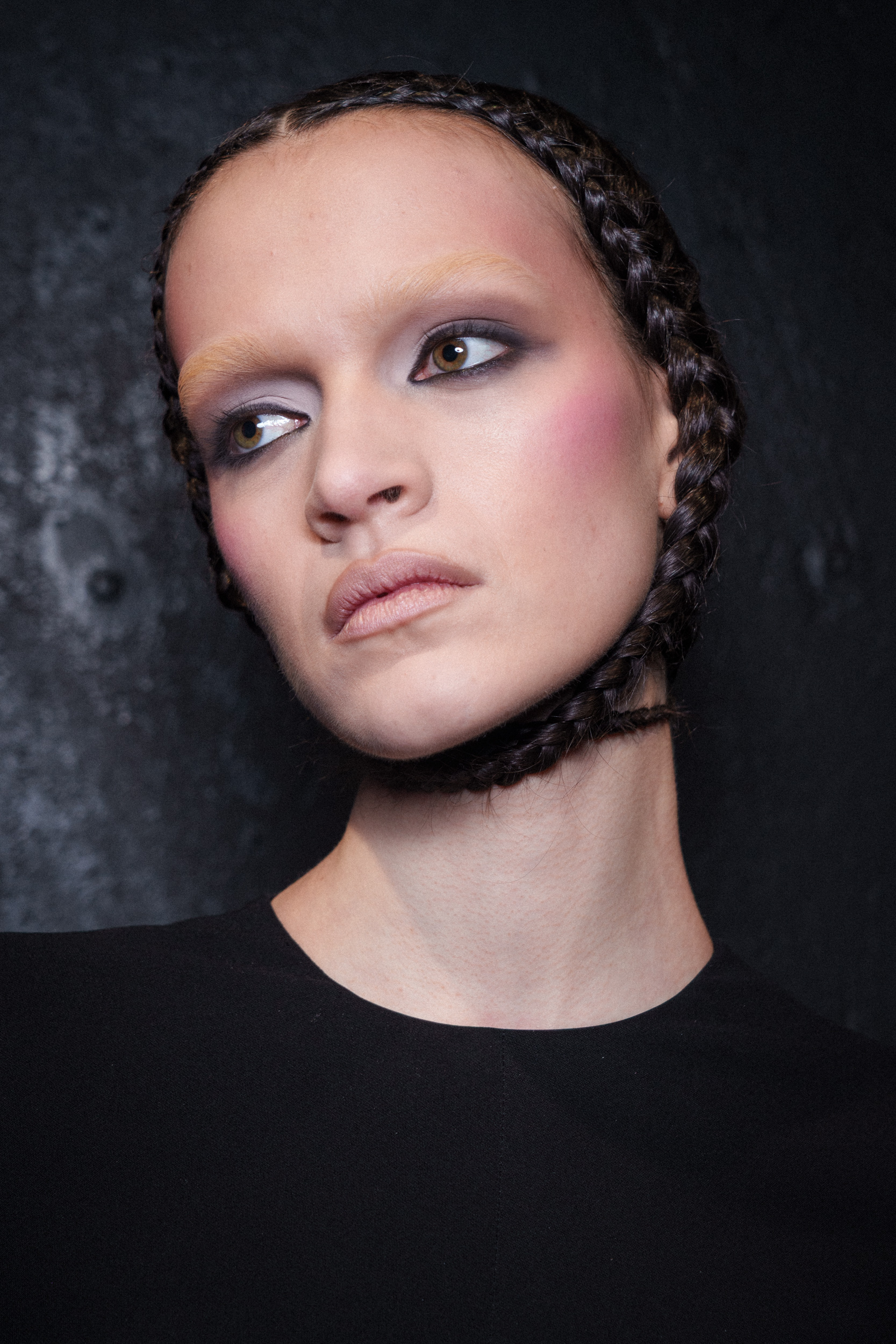 Viktor&rolf Spring 2026 Couture Fashion Show Backstage