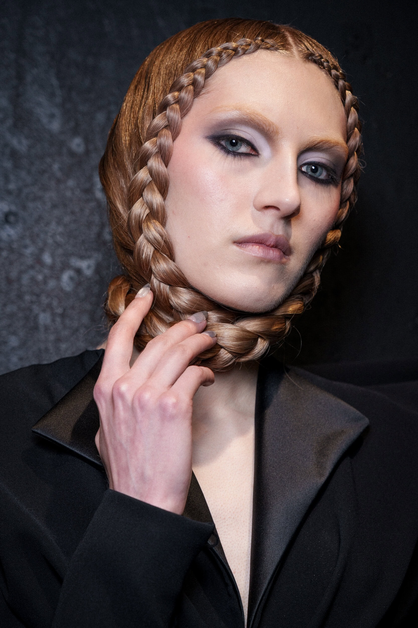 Viktor&rolf Spring 2026 Couture Fashion Show Backstage