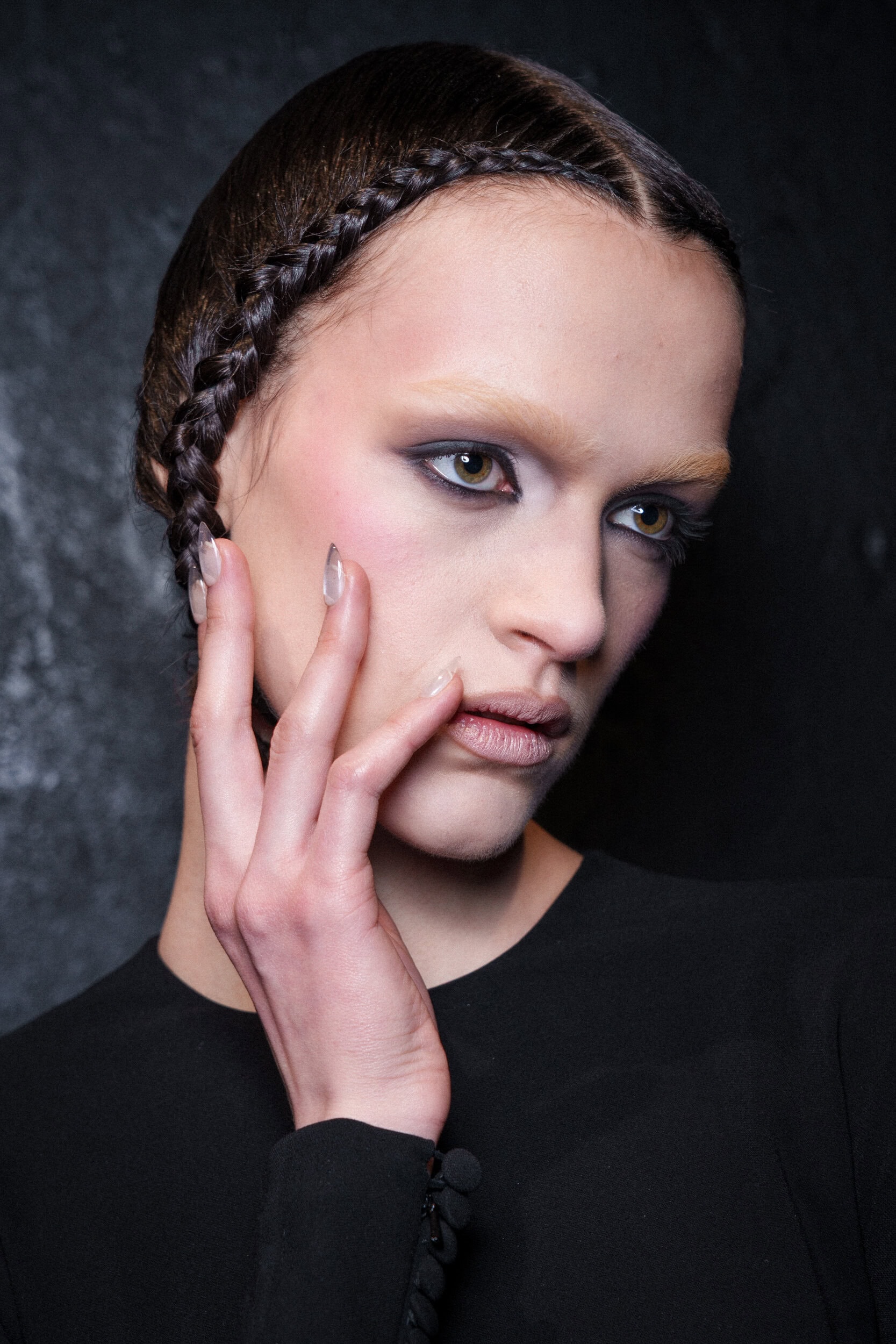 Viktor&rolf Spring 2026 Couture Fashion Show Backstage