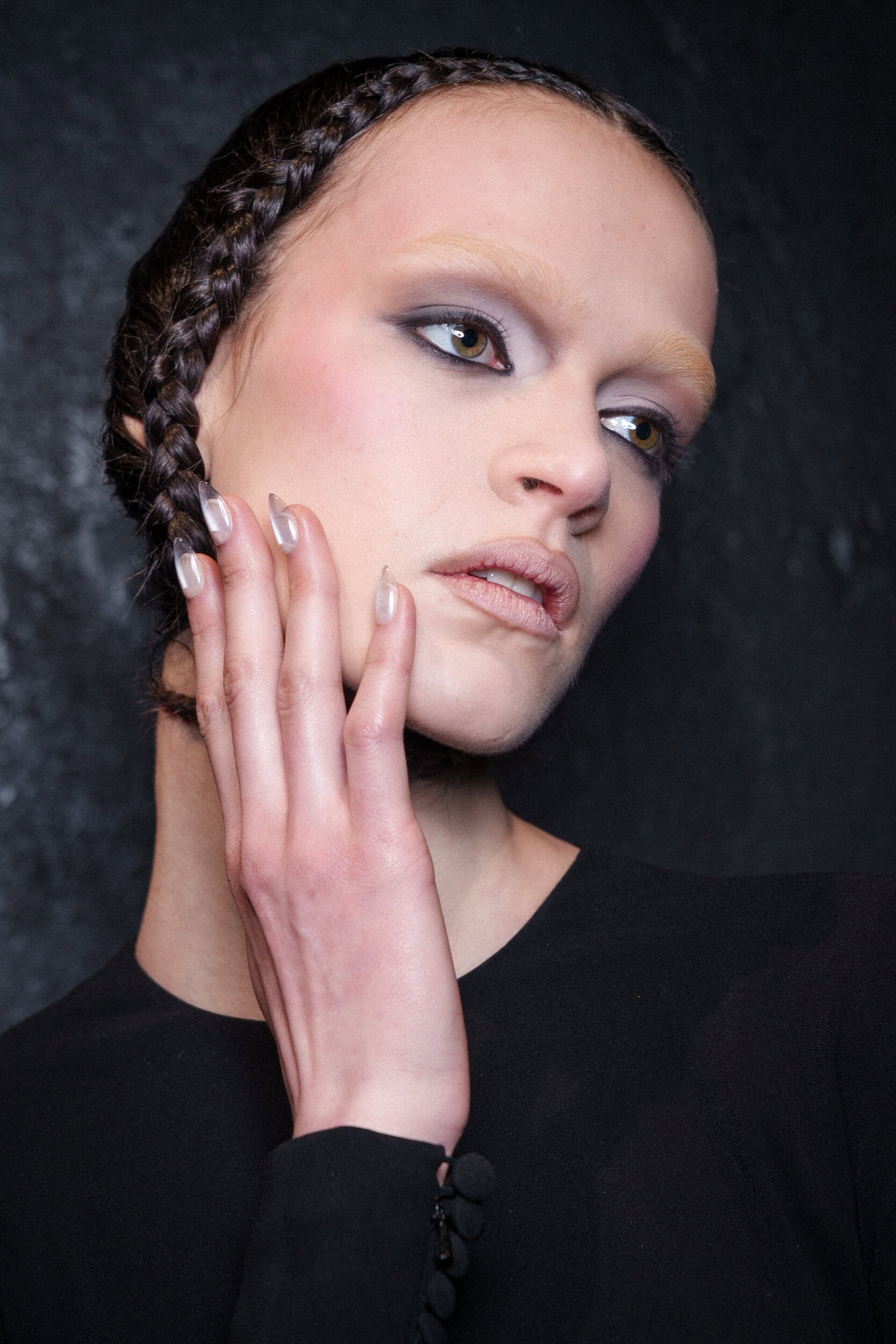 Viktor&rolf Spring 2026 Couture Fashion Show Backstage