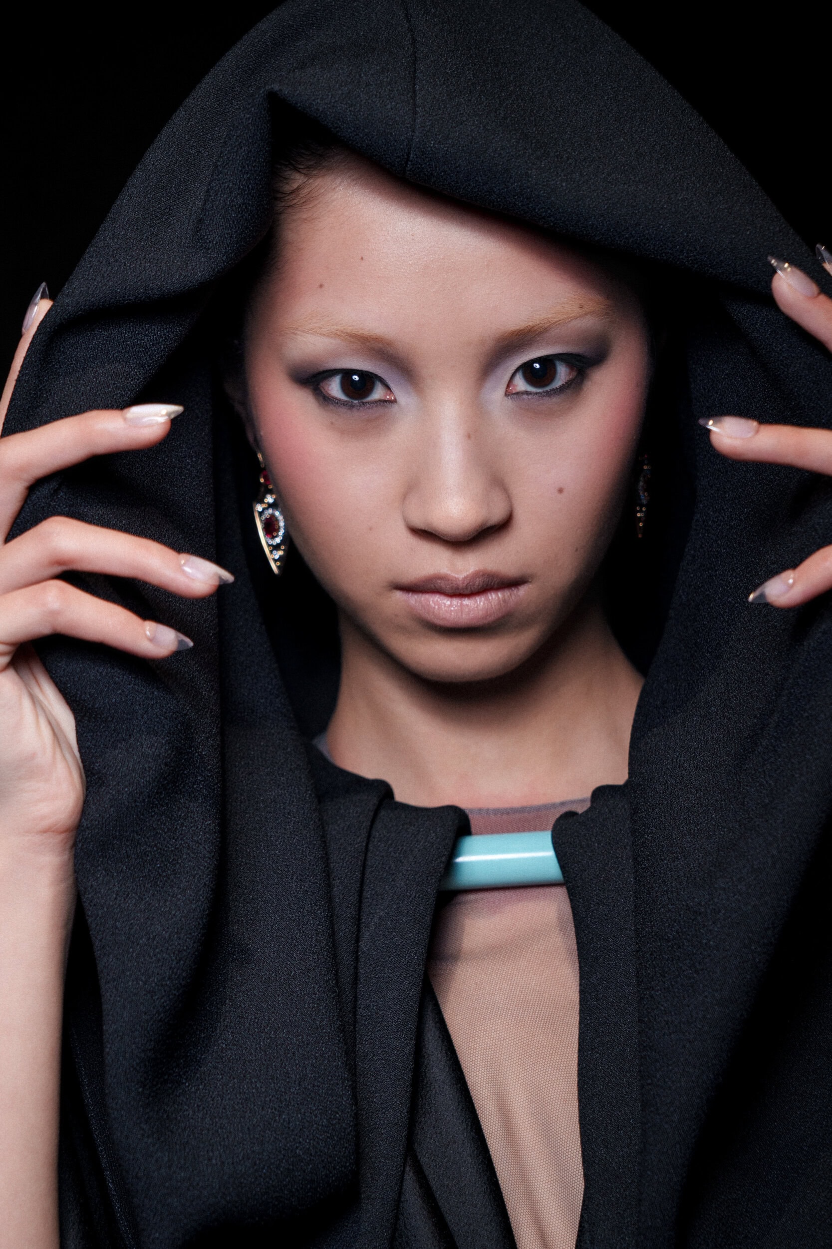 Viktor&rolf Spring 2026 Couture Fashion Show Backstage