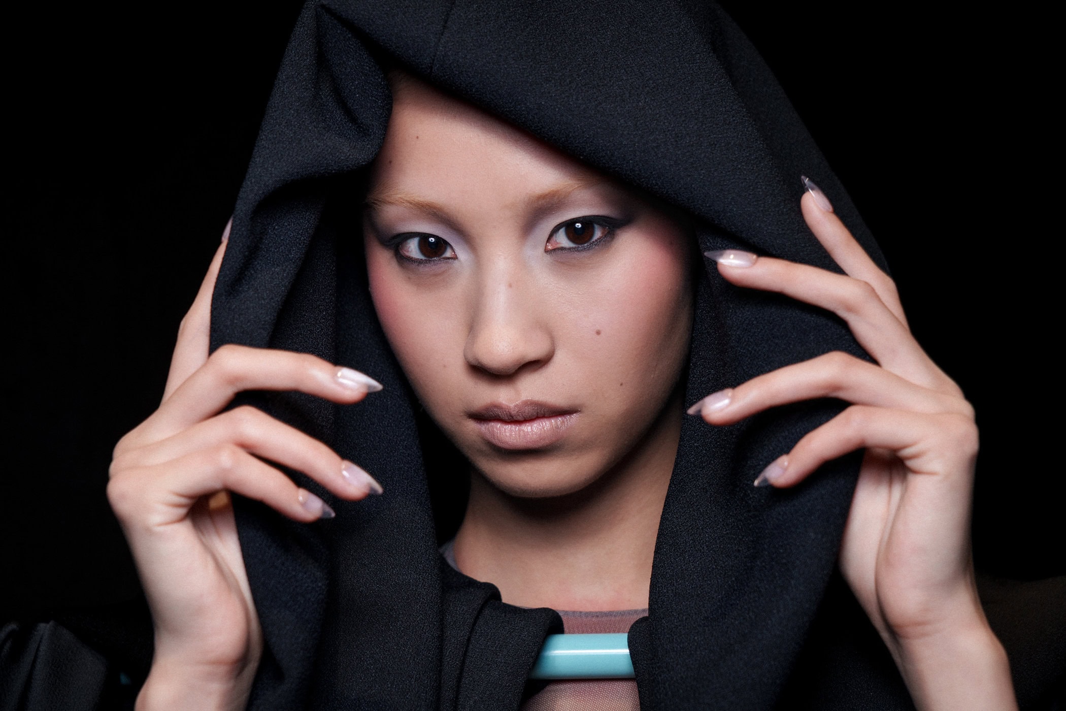 Viktor&rolf Spring 2026 Couture Fashion Show Backstage