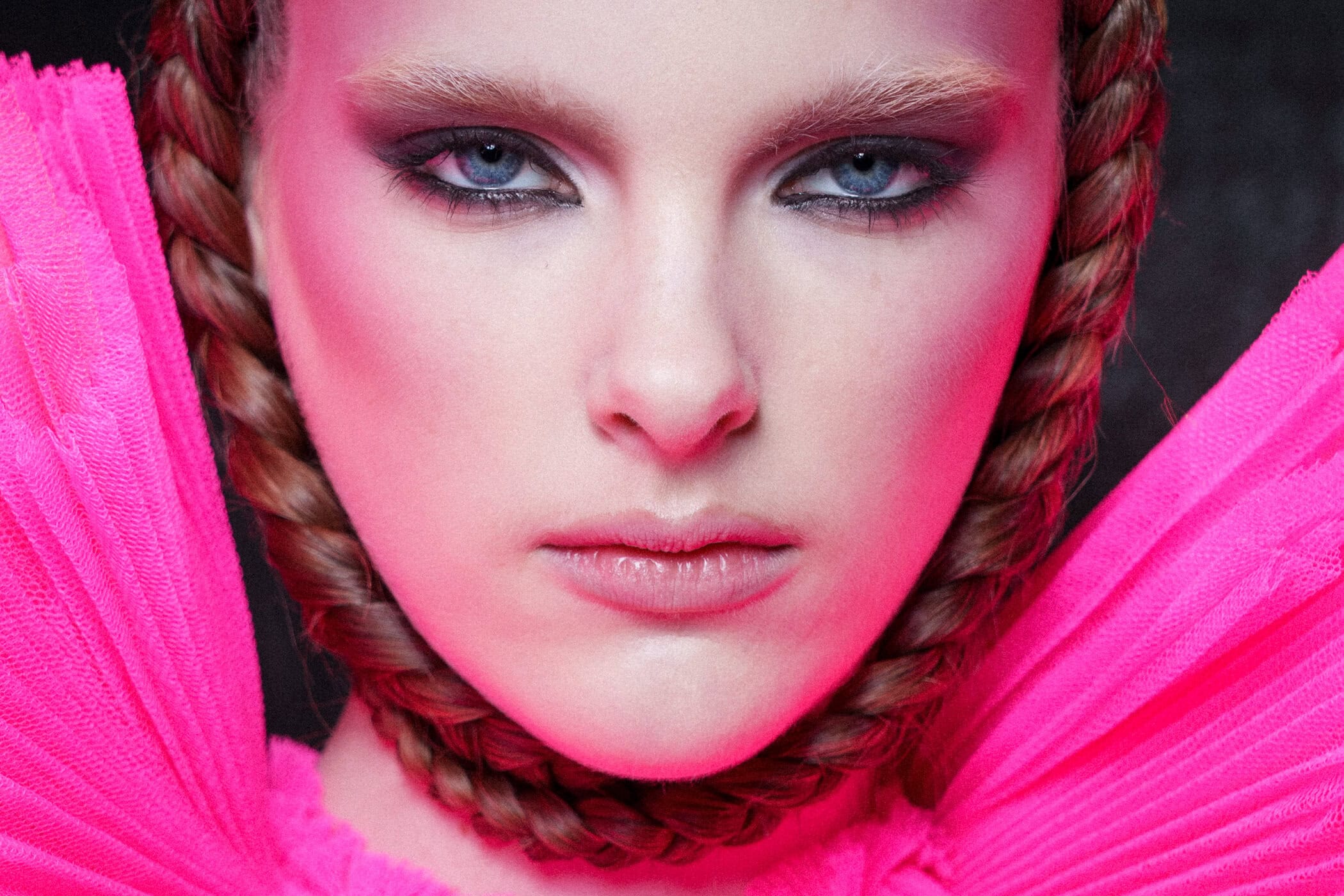 Viktor&rolf Spring 2026 Couture Fashion Show Backstage