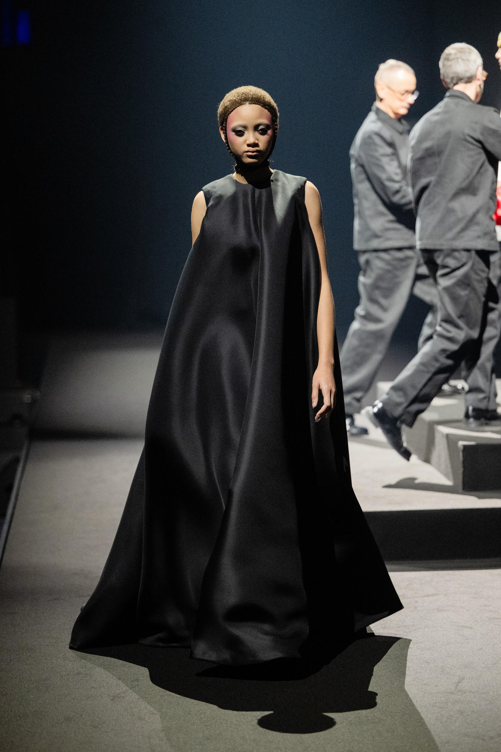 Viktor&rolf Spring 2026 Couture Fashion Show