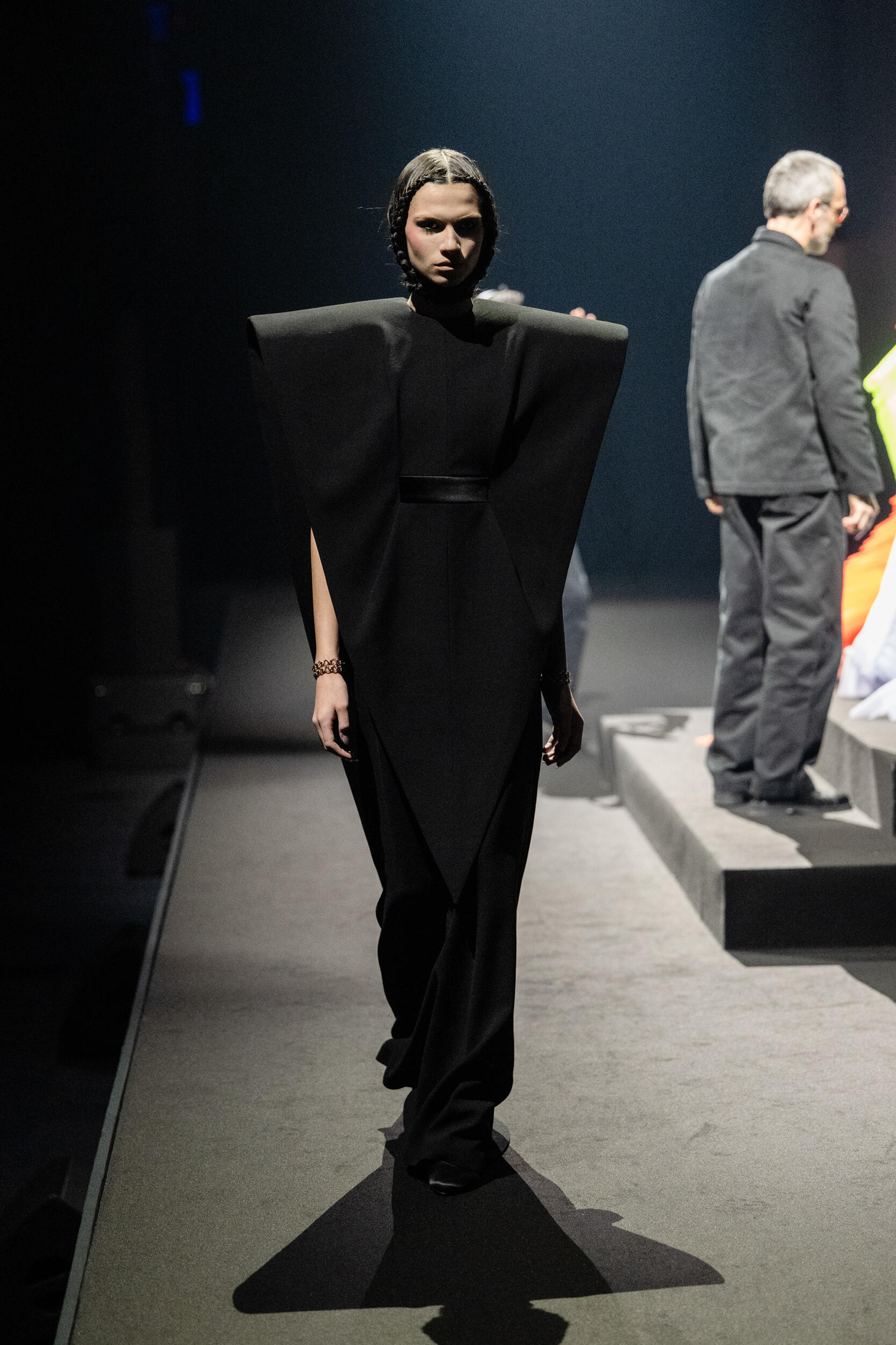 Viktor&rolf Spring 2026 Couture Fashion Show