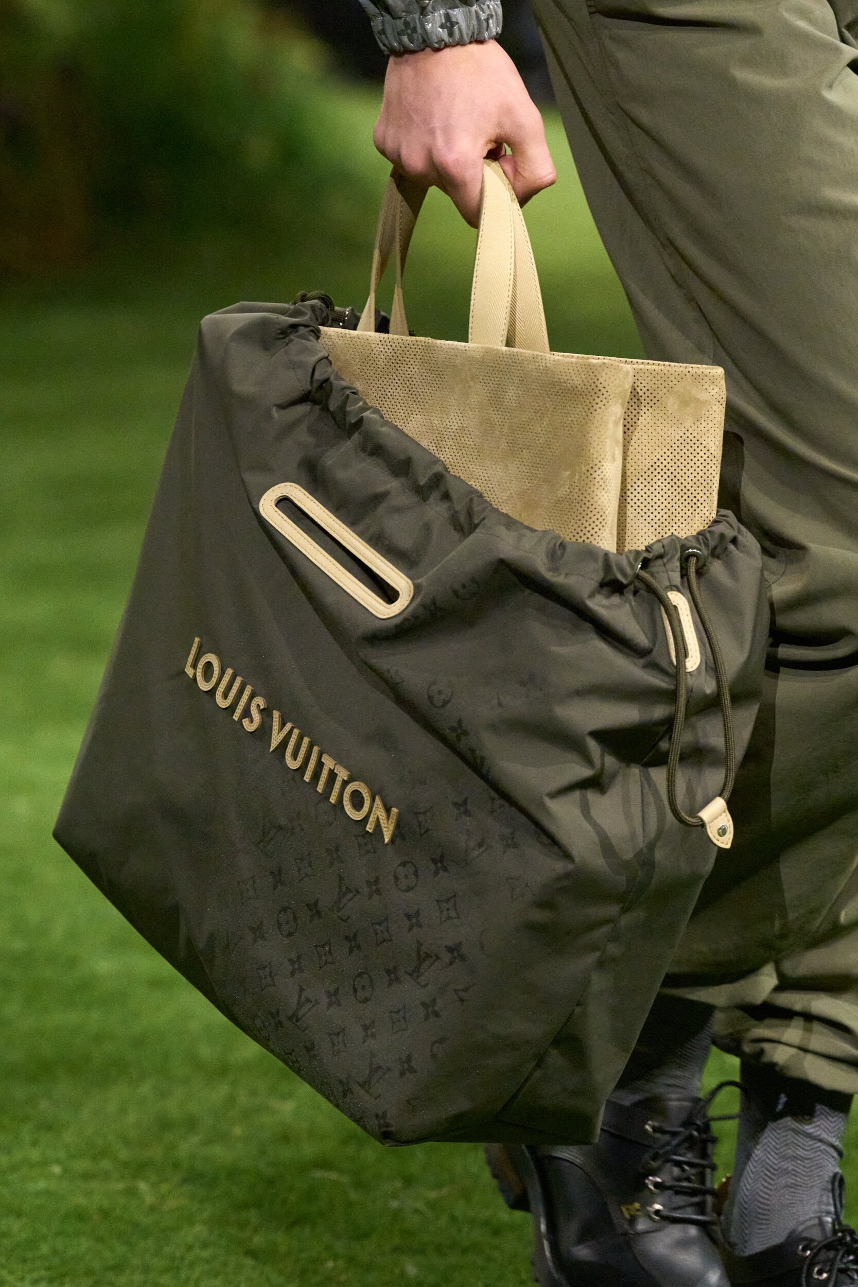 Louis Vuitton Fall 2026 Men’s Fashion Show Details