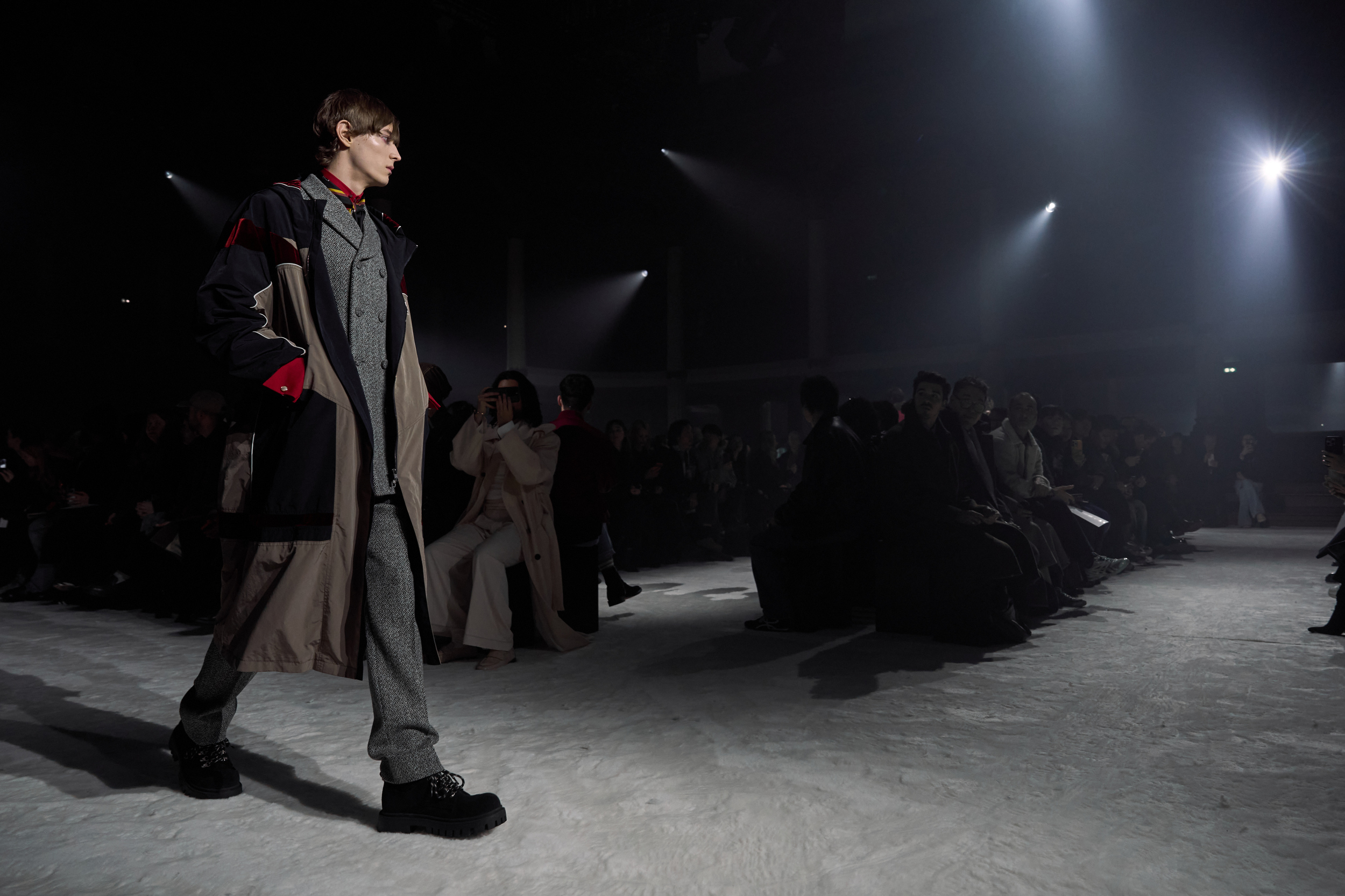 Wooyoungmi Fall 2026 Men’s Fashion Show Atmosphere