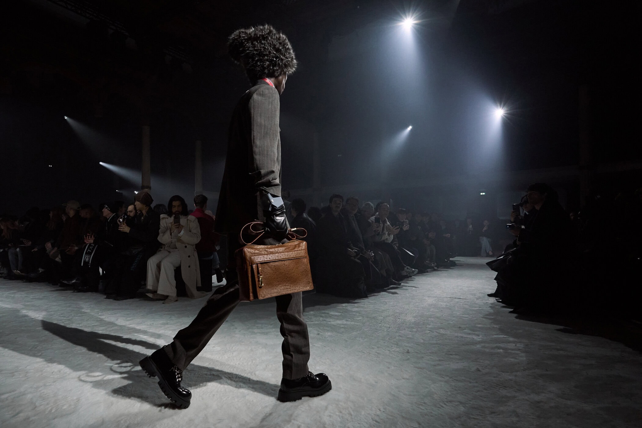 Wooyoungmi Fall 2026 Men’s Fashion Show Atmosphere