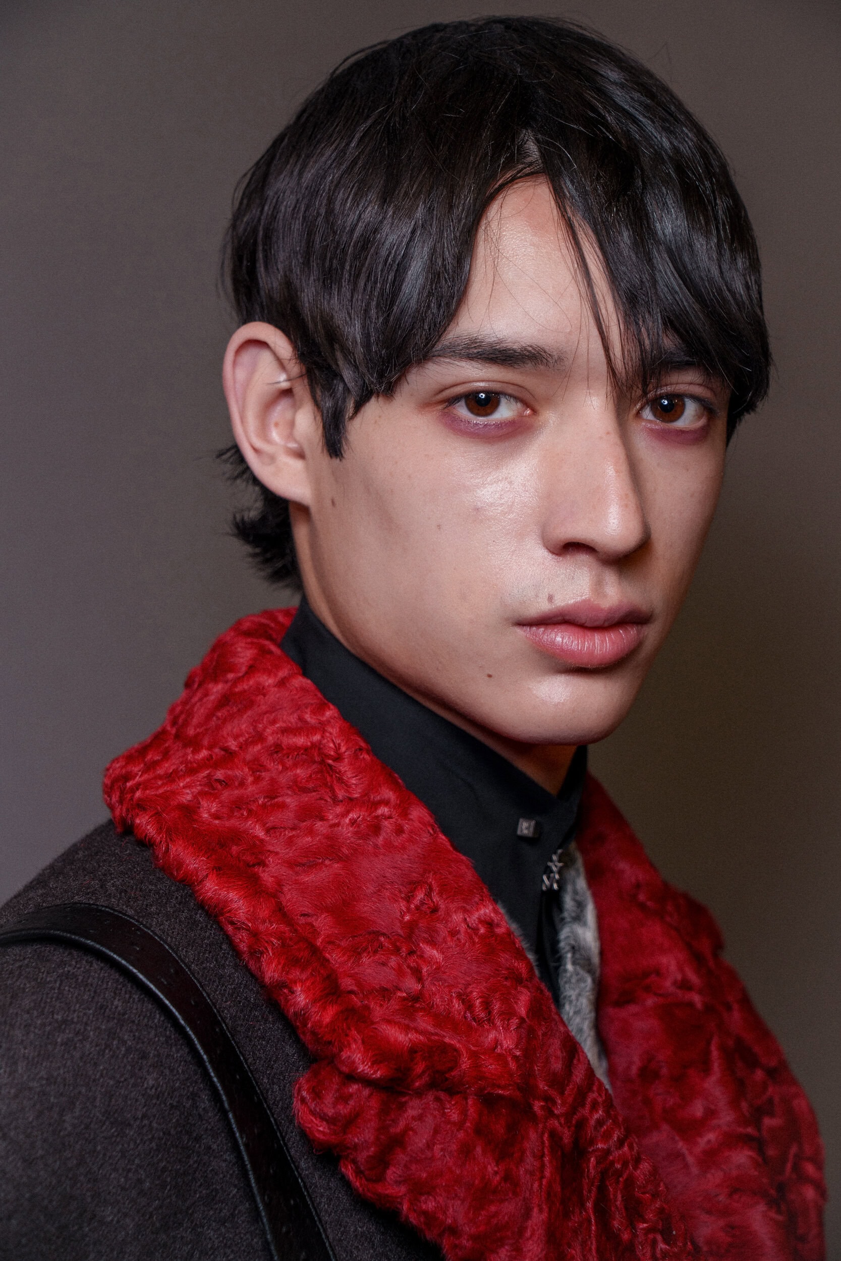 Wooyoungmi Fall 2026 Men’s Fashion Show Backstage