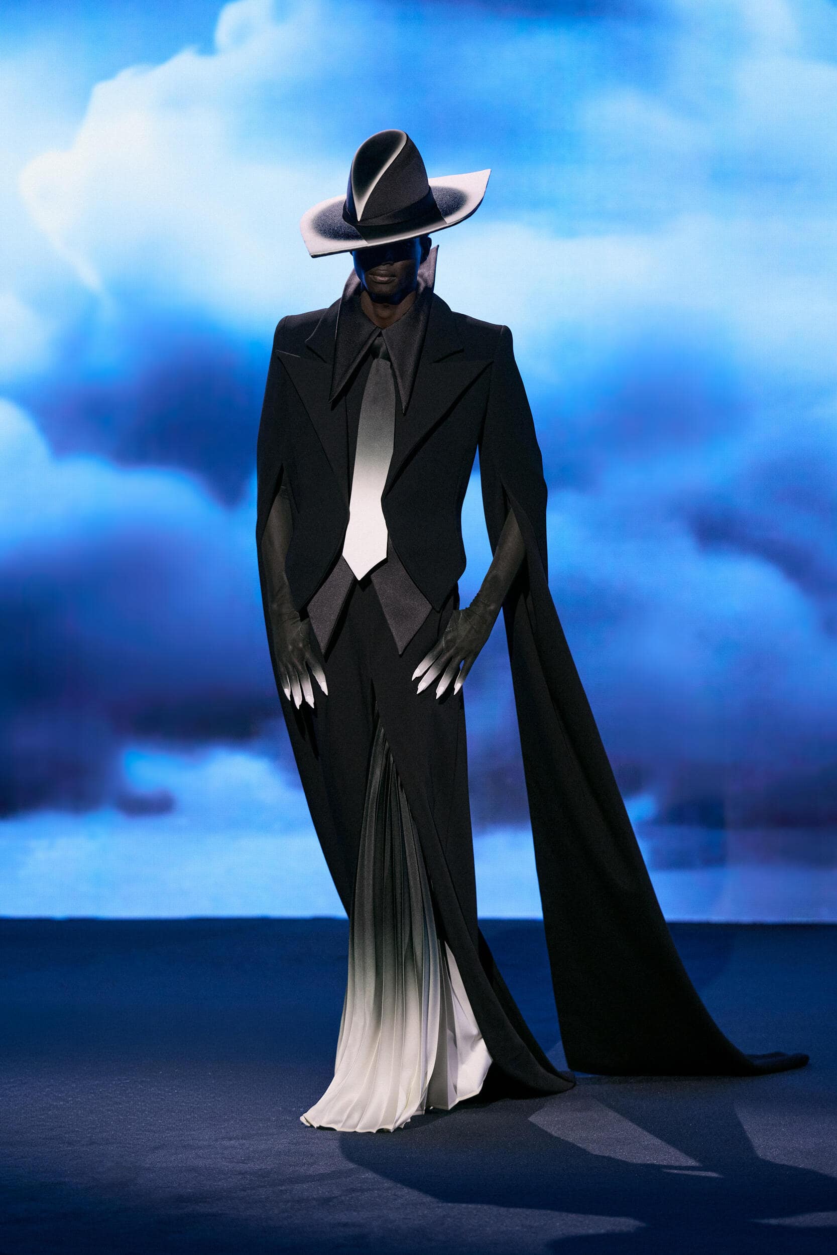 Robert Wun Spring 2026 Couture Fashion Show