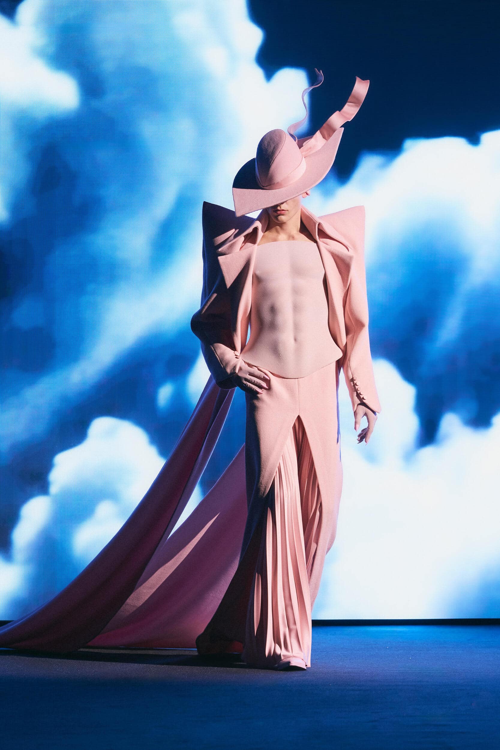 Robert Wun Spring 2026 Couture Fashion Show