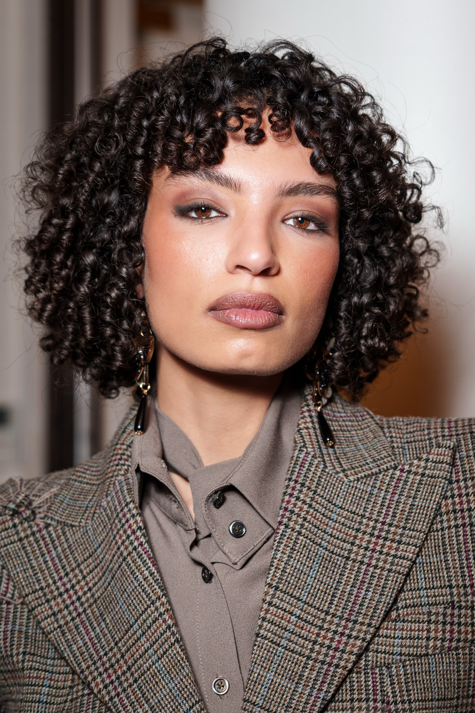 Paul Costelloe Fall 2026 Fashion Show Backstage