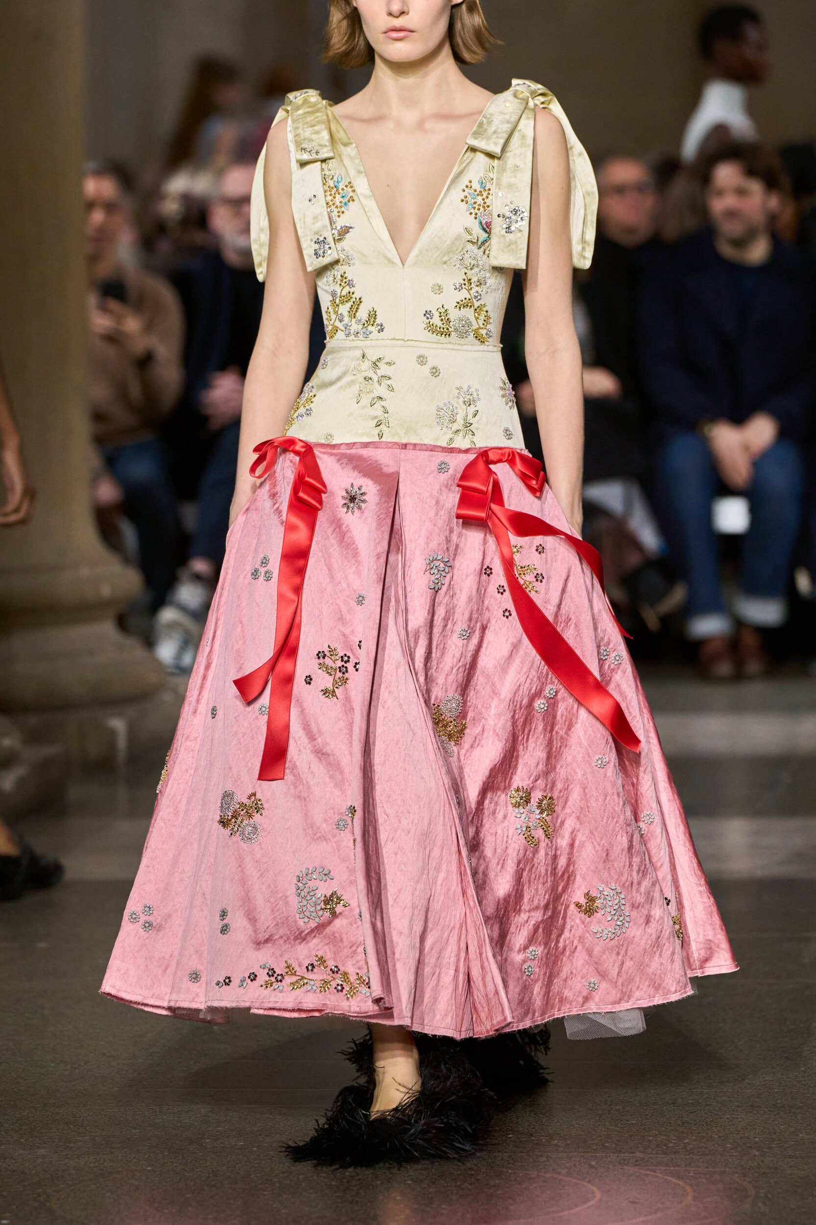 Erdem Fall 2026 Fashion Show Details