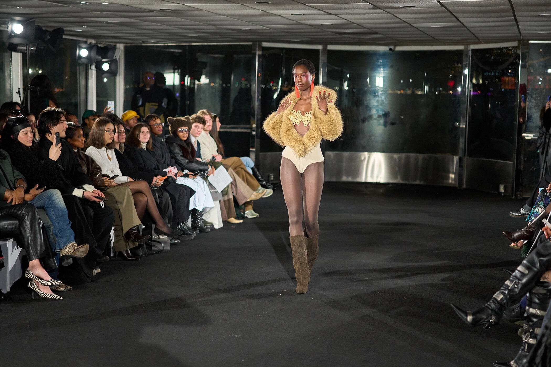 Kim Shui Fall 2026 Fashion Show Atmosphere