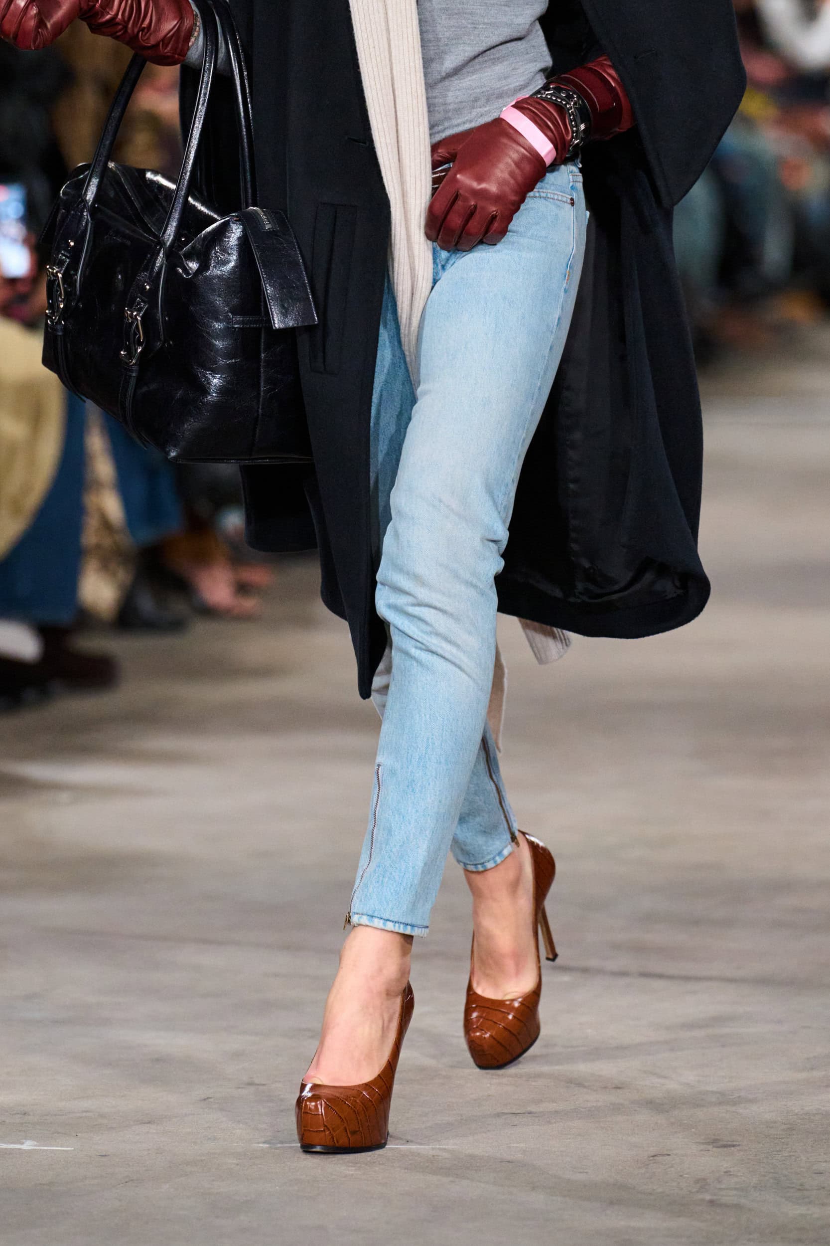 7 For All Mankind Fall 2026 Fashion Show Details