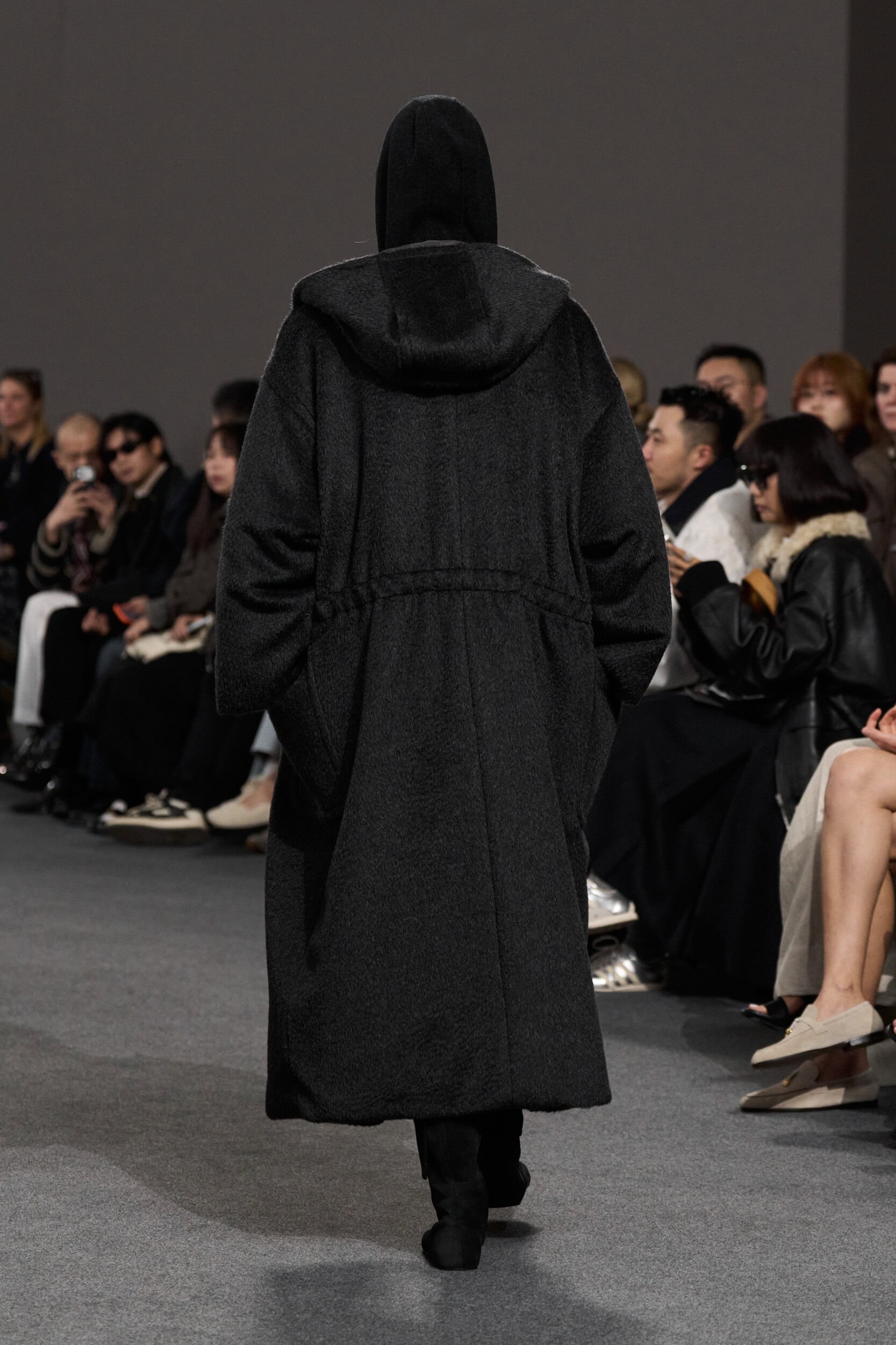 Max Mara Fall 2026 Fashion Show Details