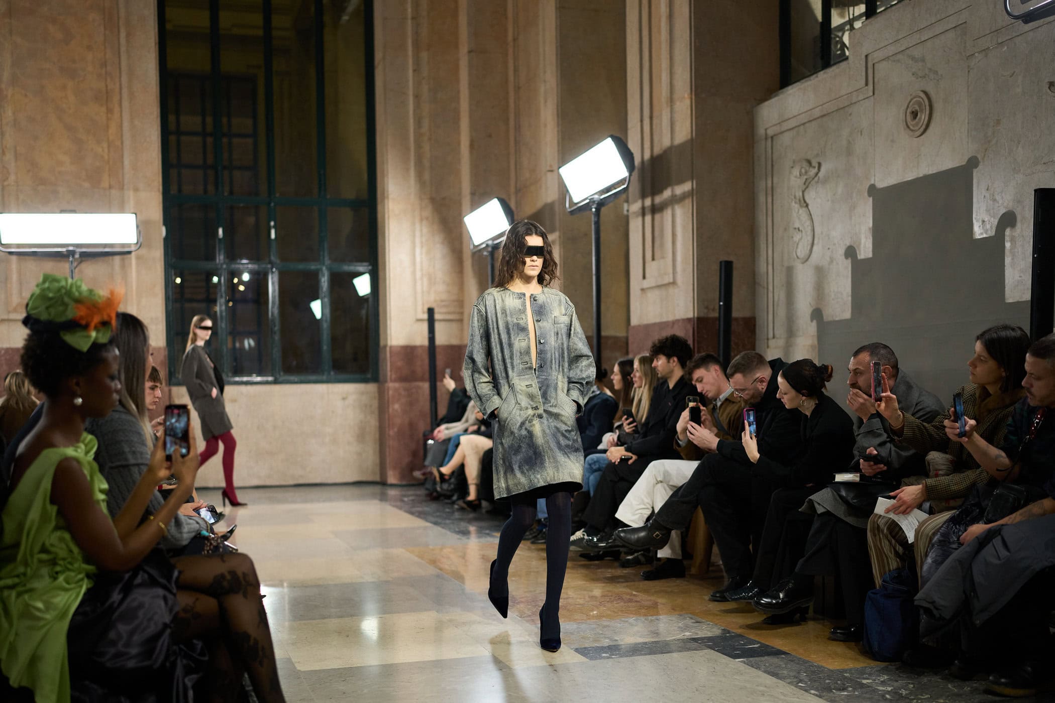 Mm6 Maison Margiela Fall 2026 Fashion Show Atmosphere