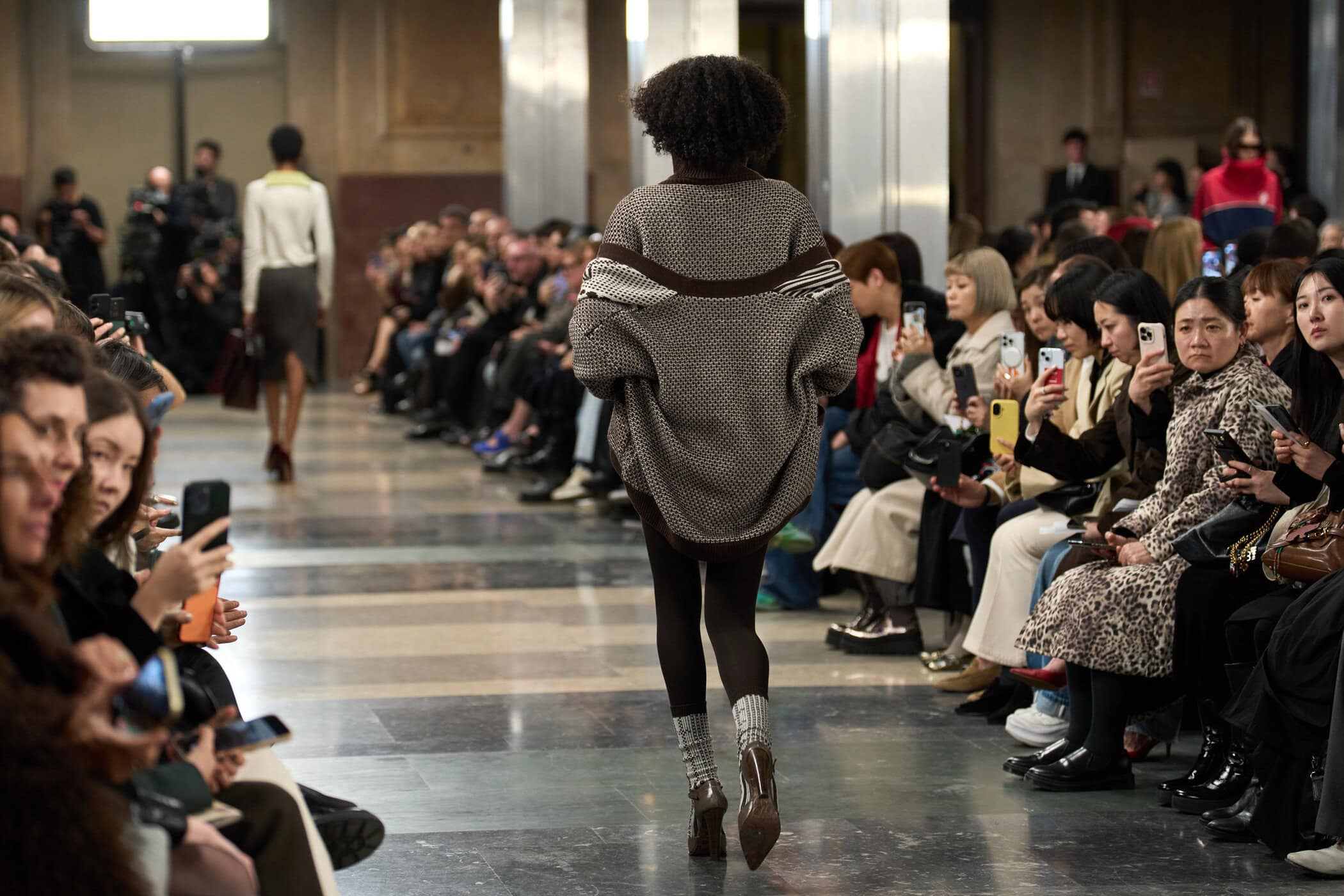 Mm6 Maison Margiela Fall 2026 Fashion Show Atmosphere