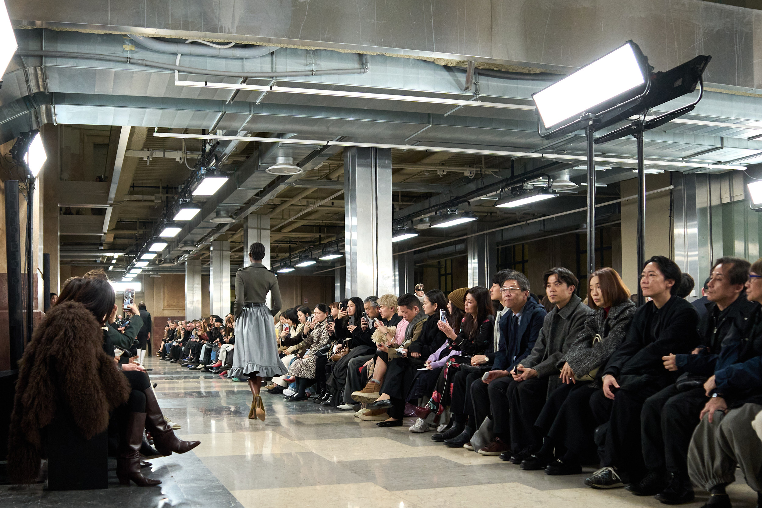 Mm6 Maison Margiela Fall 2026 Fashion Show Atmosphere