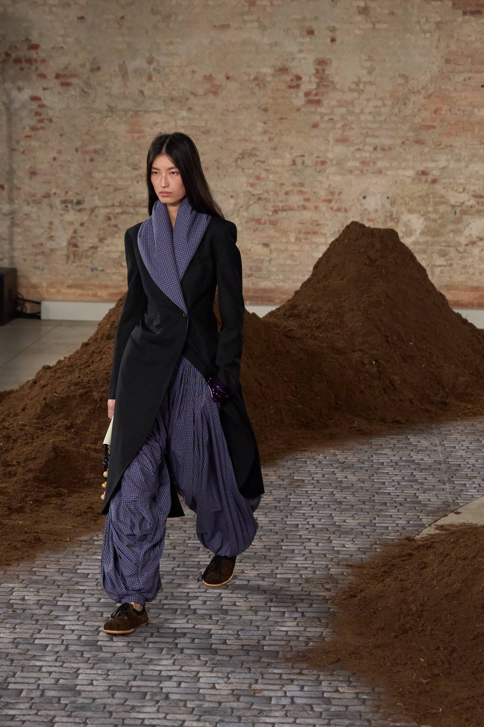 Moschino Fall 2026 Fashion Show Atmosphere