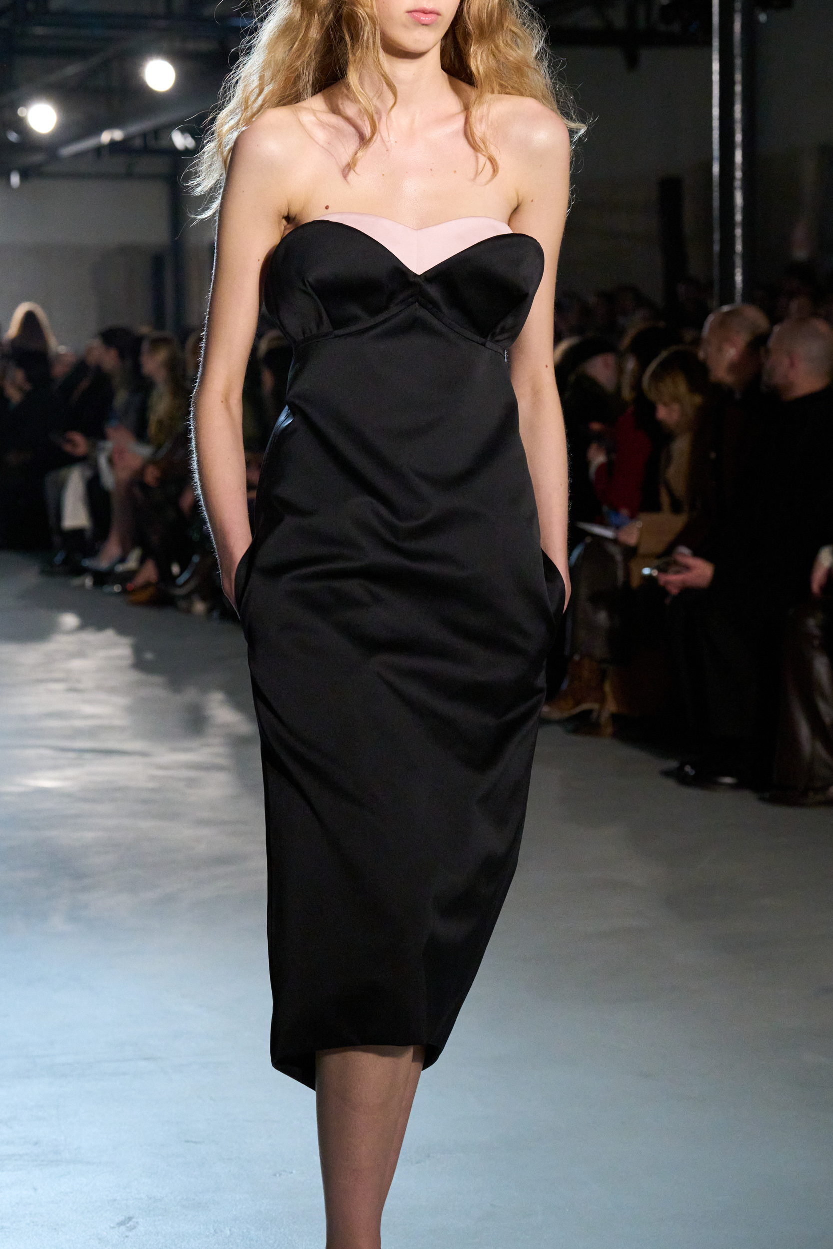 N 21 Fall 2026 Fashion Show Details