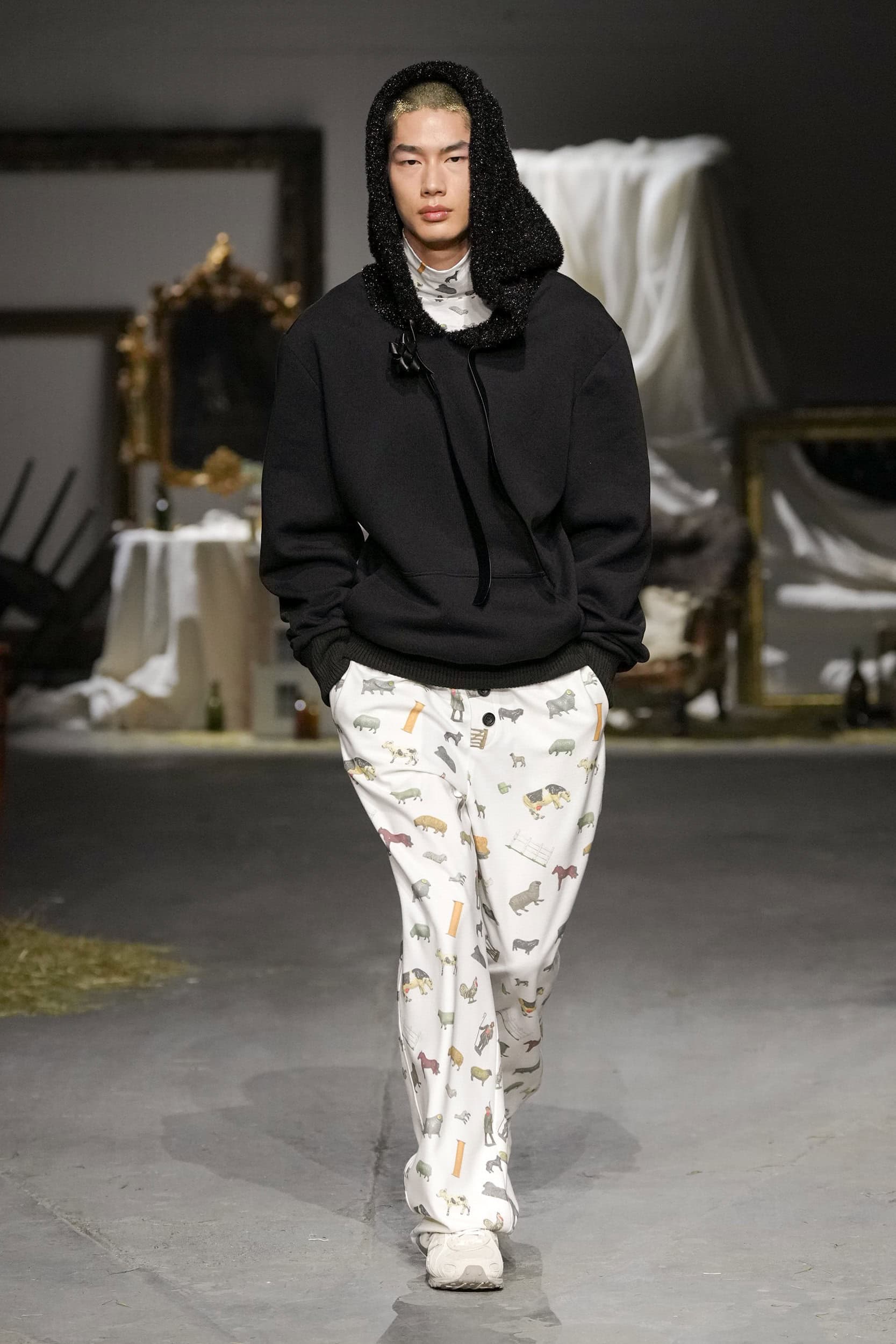 Oscar Ouyang Fall 2026 Fashion Show