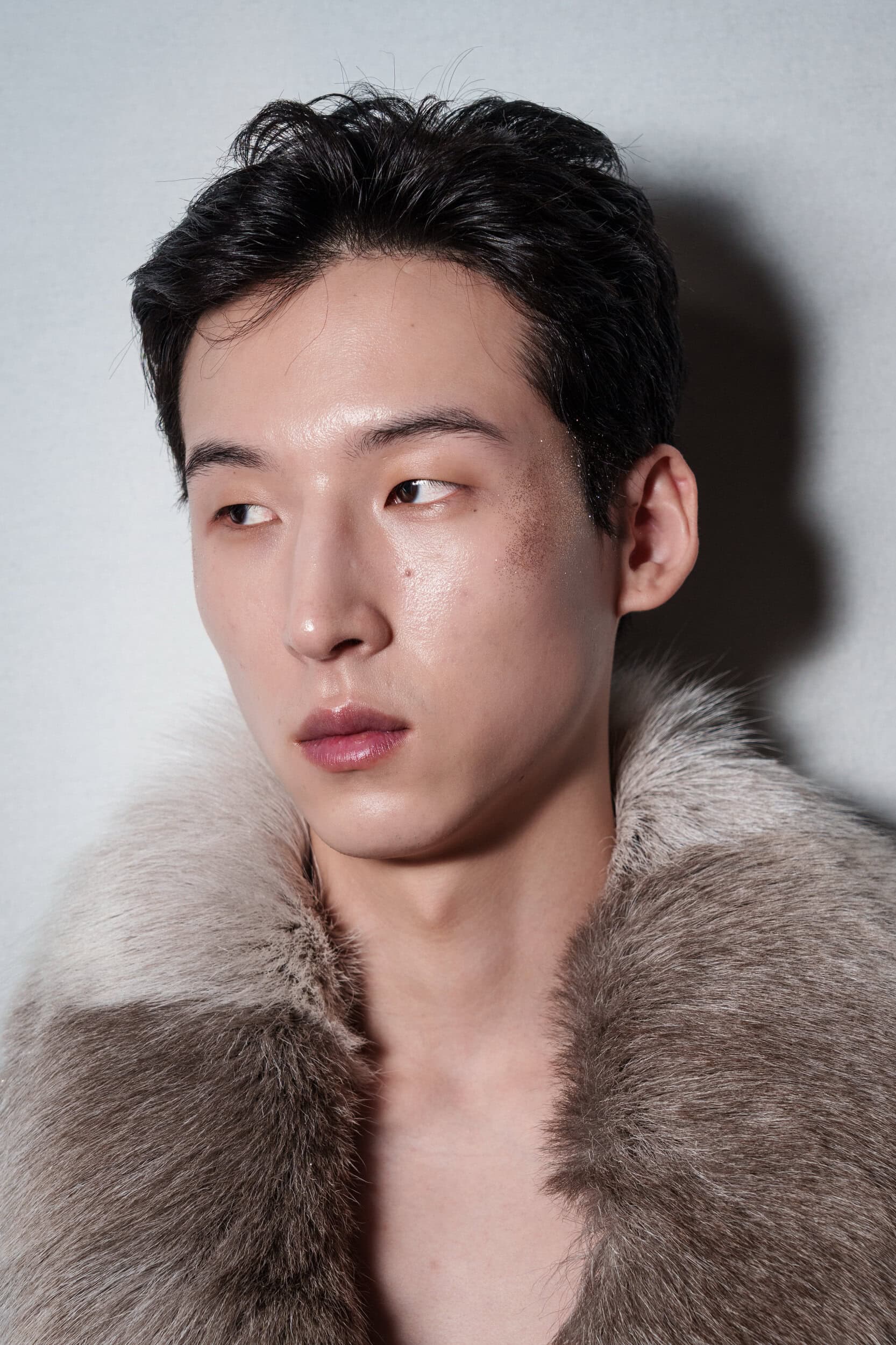 Oscar Ouyang Fall 2026 Fashion Show Backstage