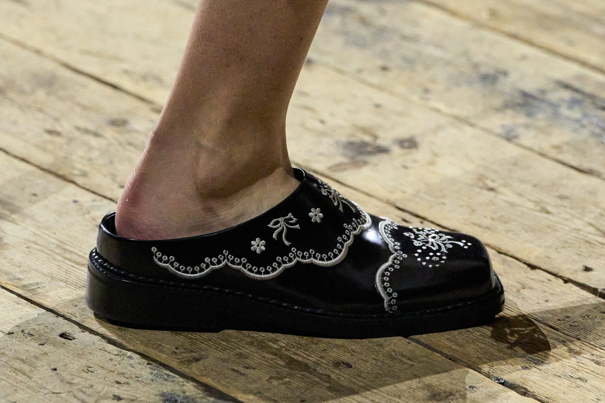 Simone Rocha Fall 2026 Fashion Show Details