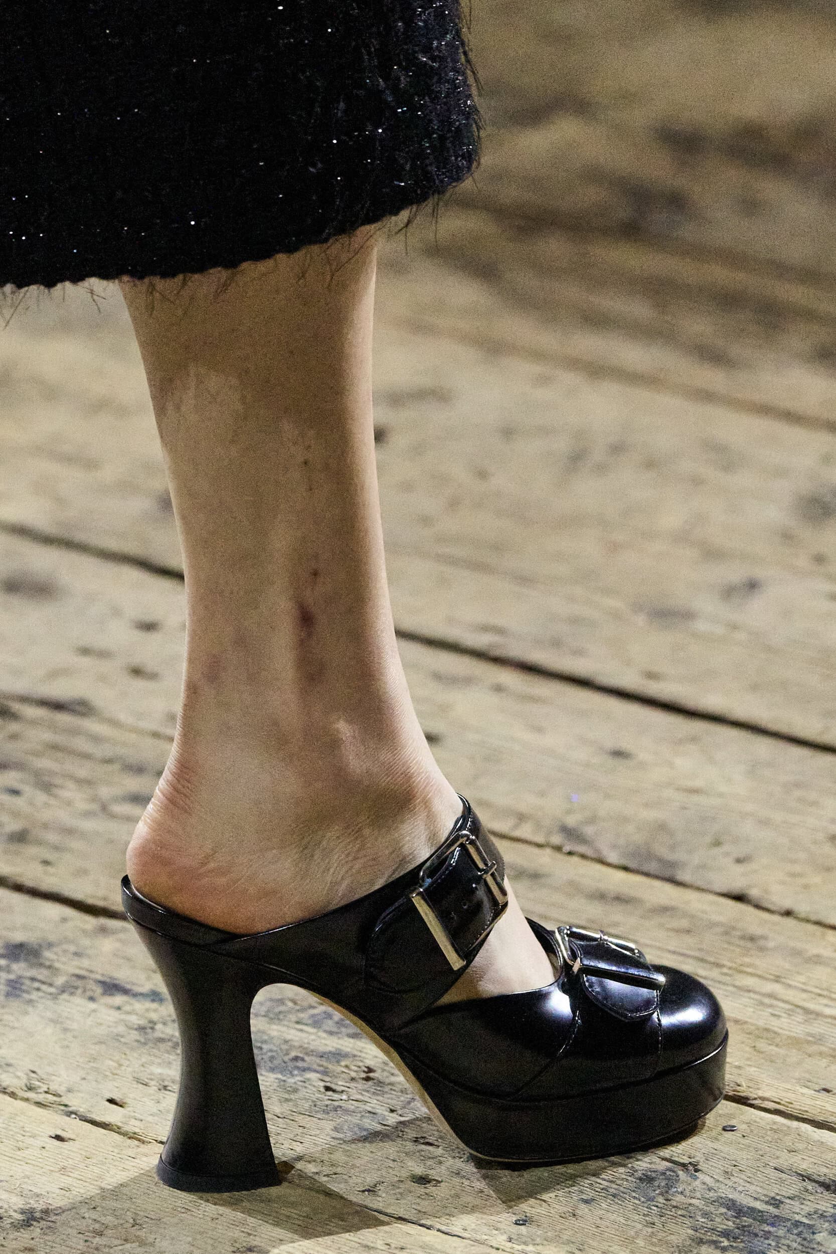 Simone Rocha Fall 2026 Fashion Show Details