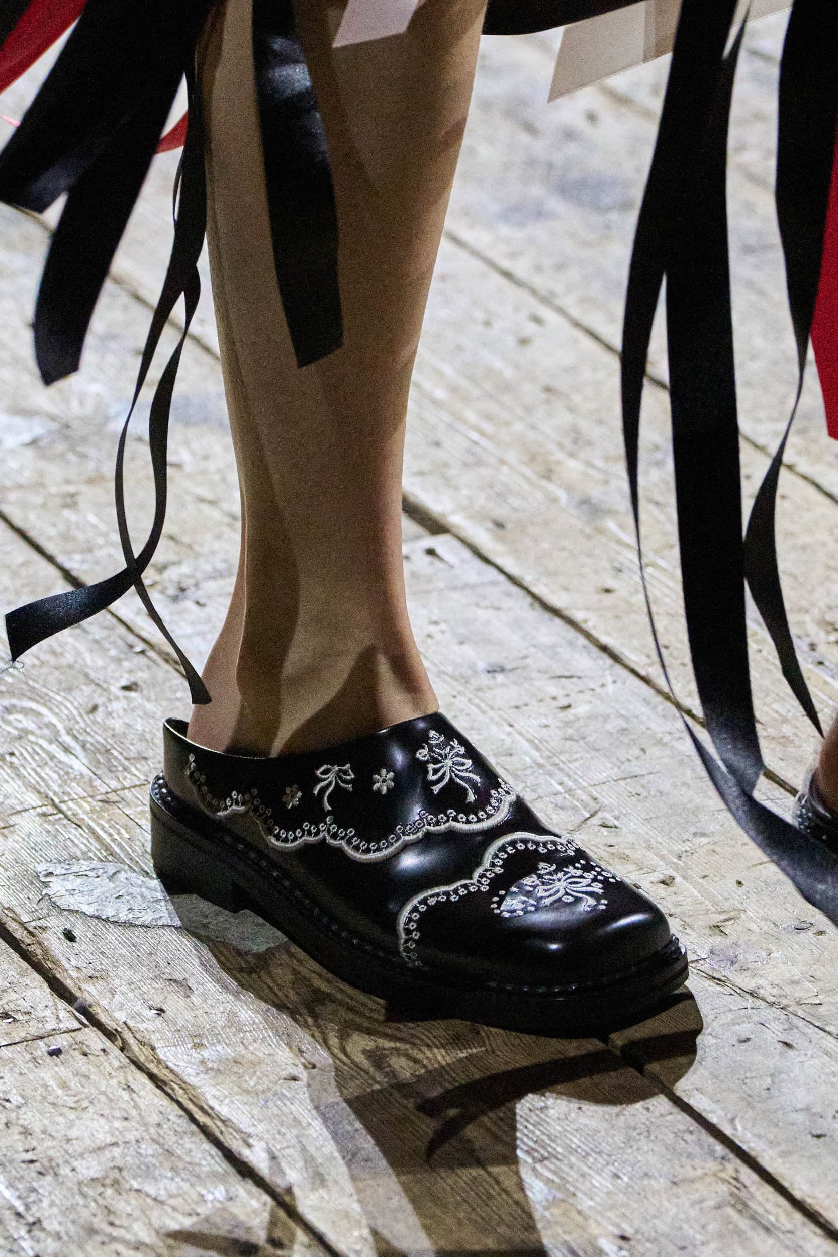 Simone Rocha Fall 2026 Fashion Show Details