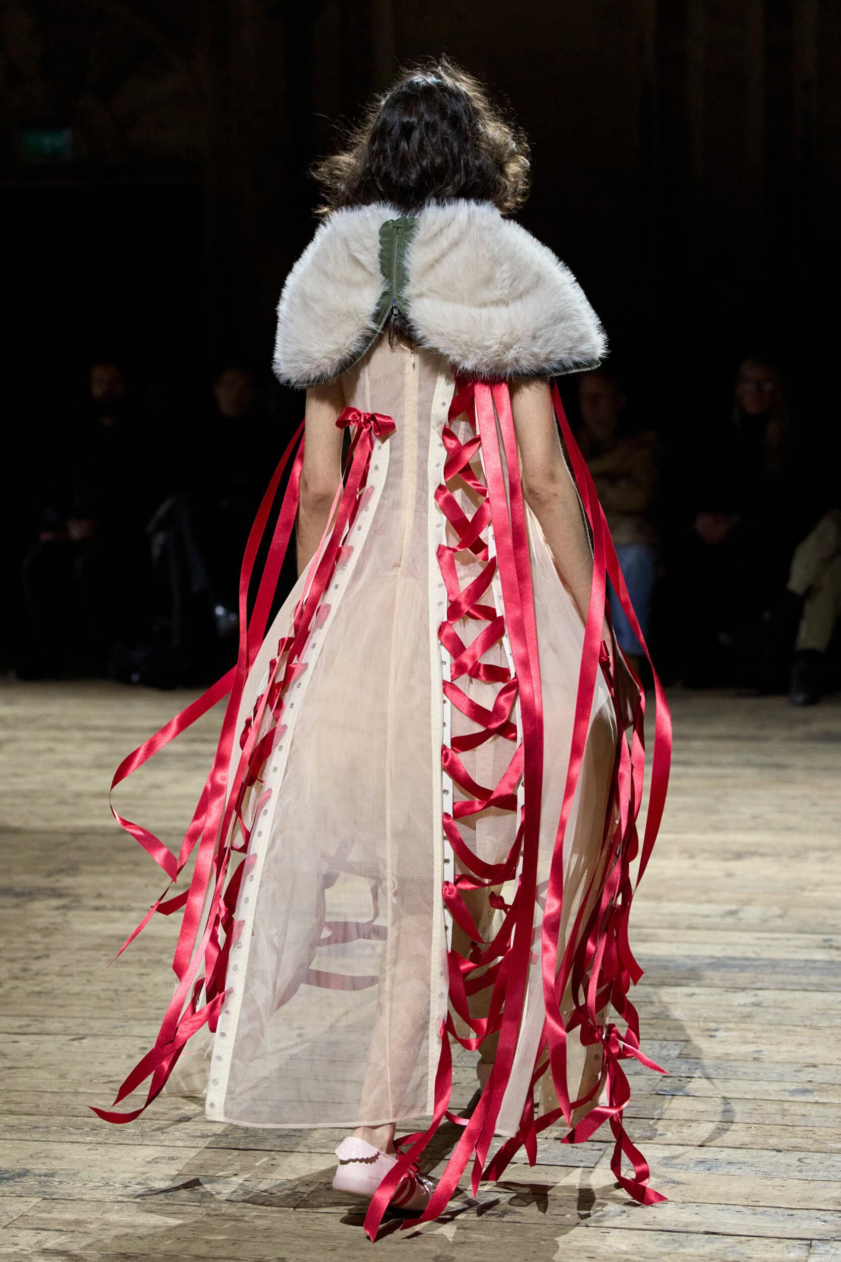 Simone Rocha Fall 2026 Fashion Show Details