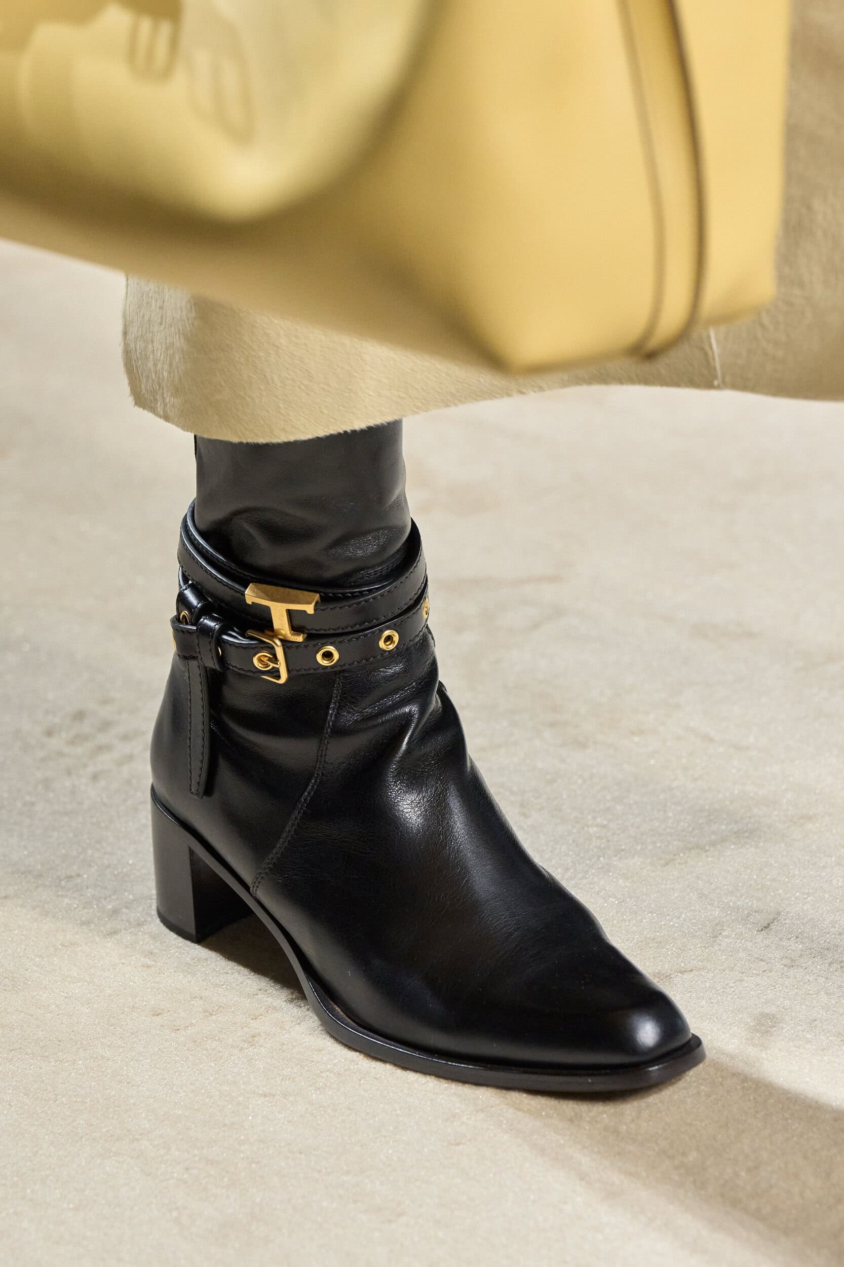Tod S Fall 2026 Fashion Show Details