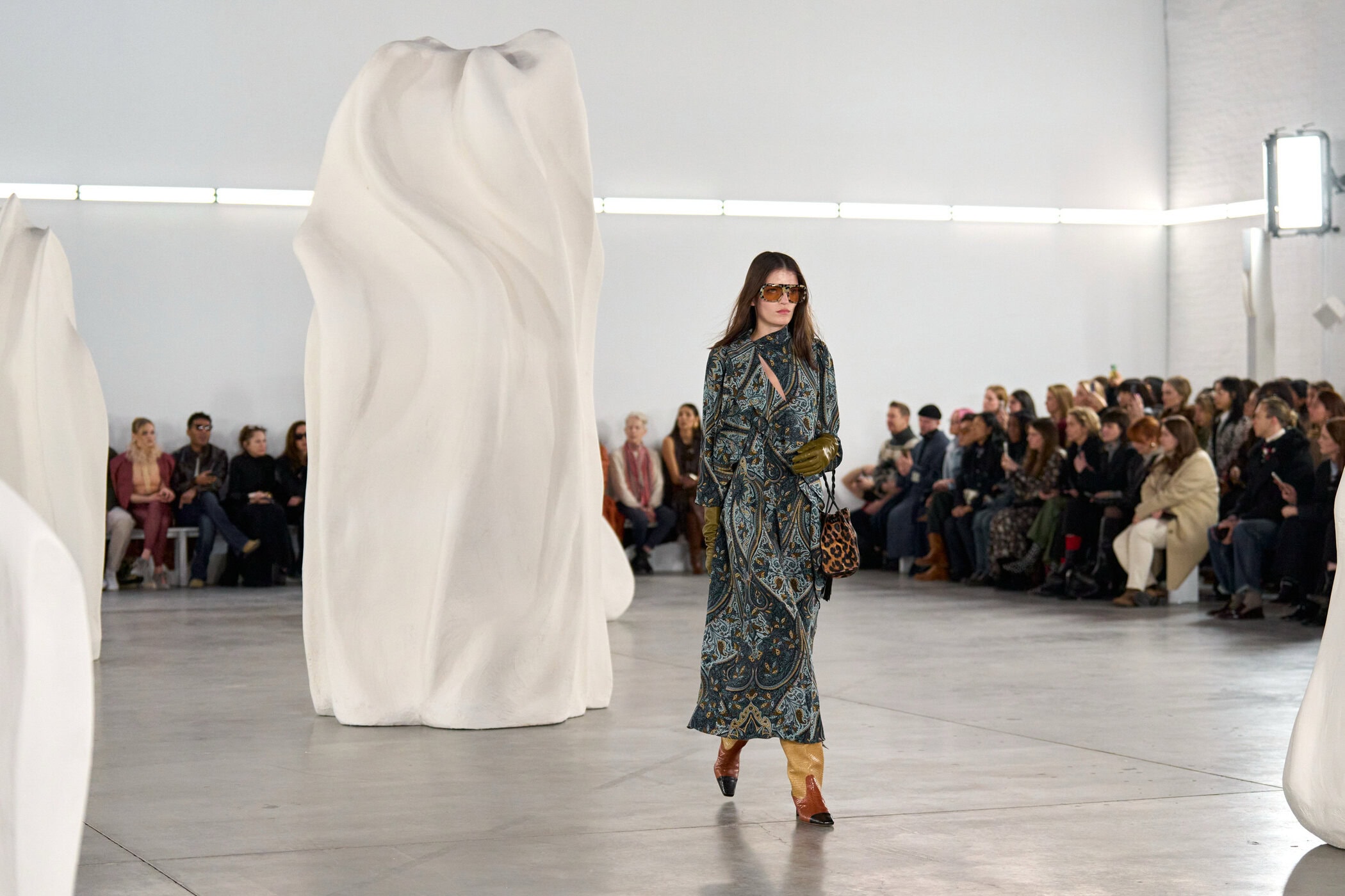 Ulla Johnson Fall 2026 Fashion Show Atmosphere