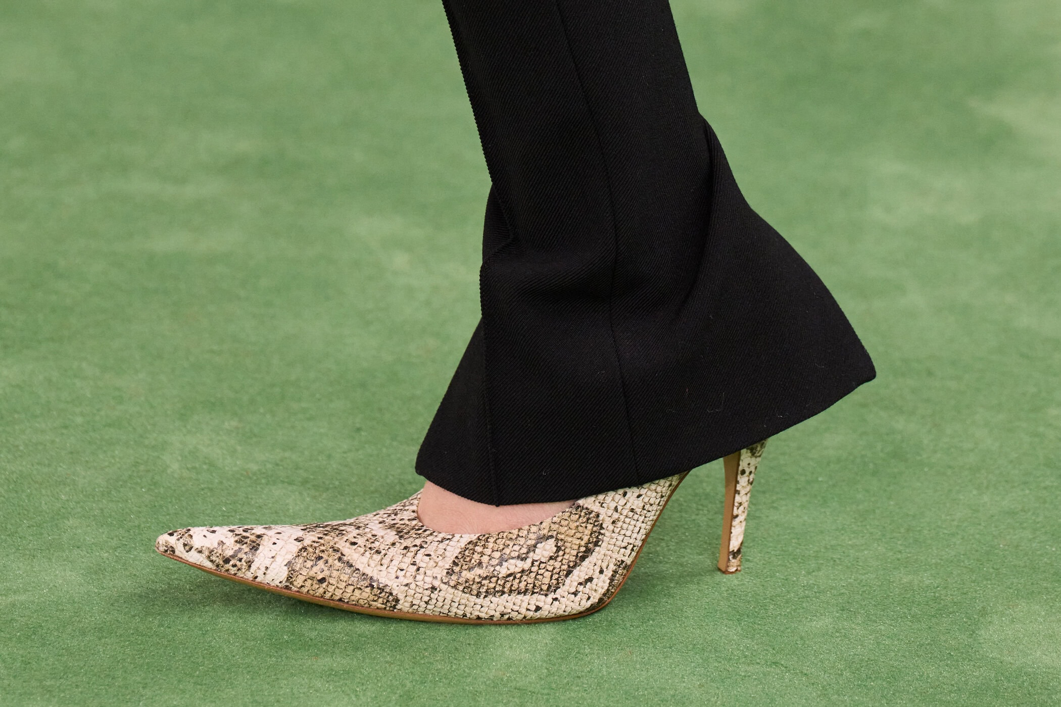 Acne Studios Fall 2026 Fashion Show Details