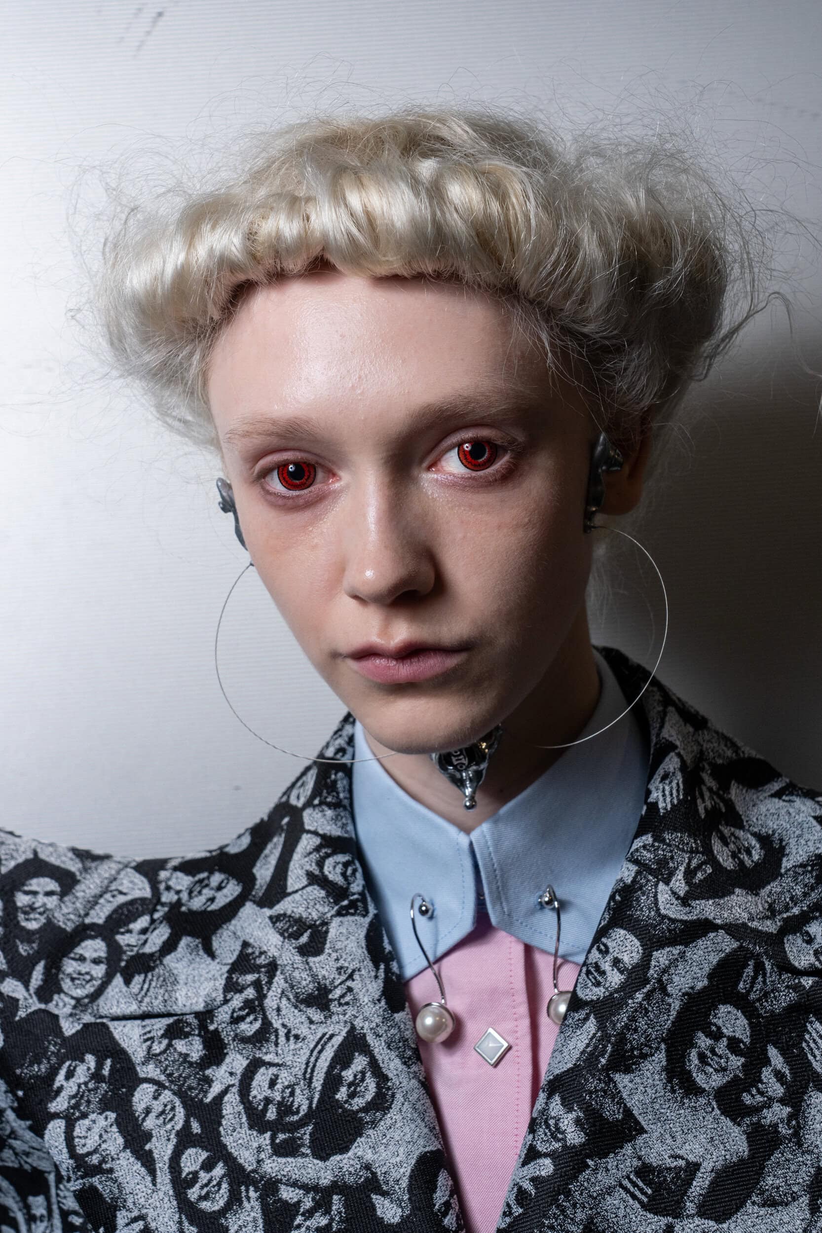 Anrealage Fall 2026 Fashion Show Backstage