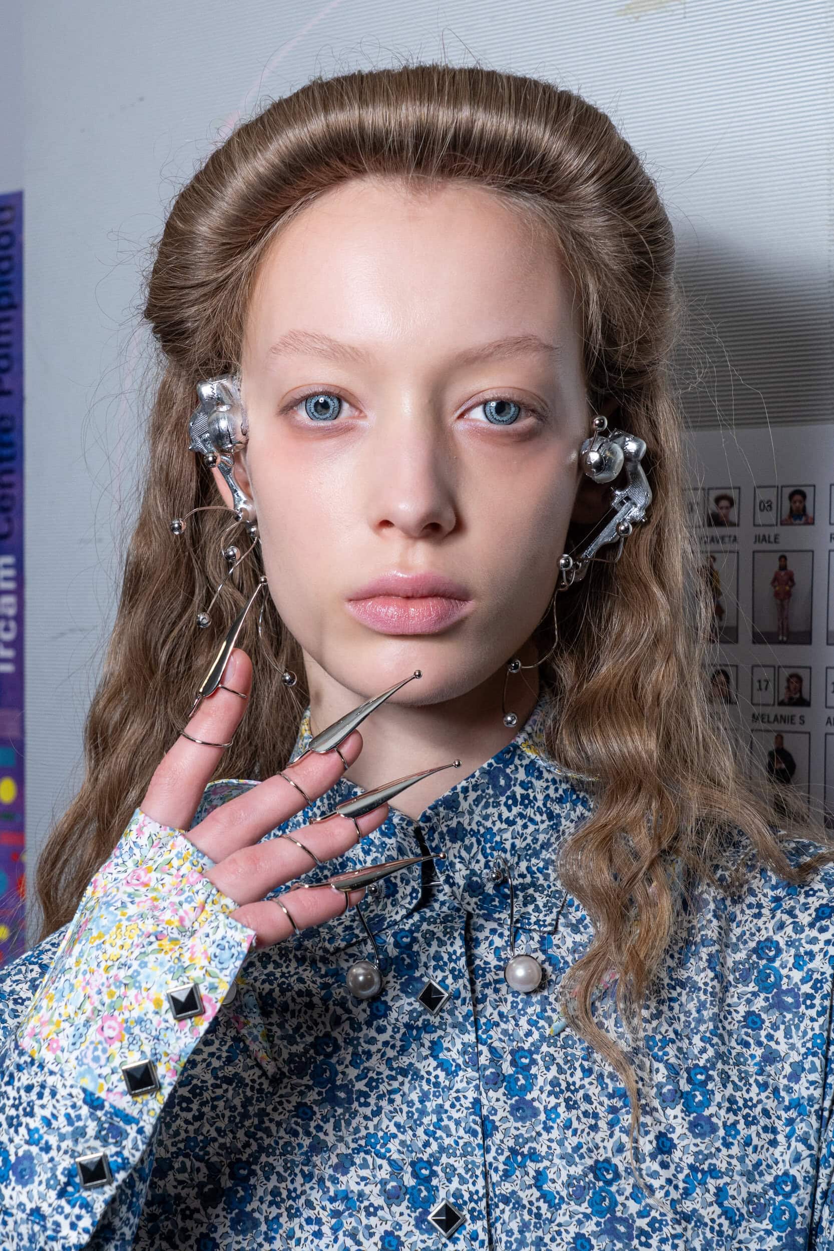 Anrealage Fall 2026 Fashion Show Backstage