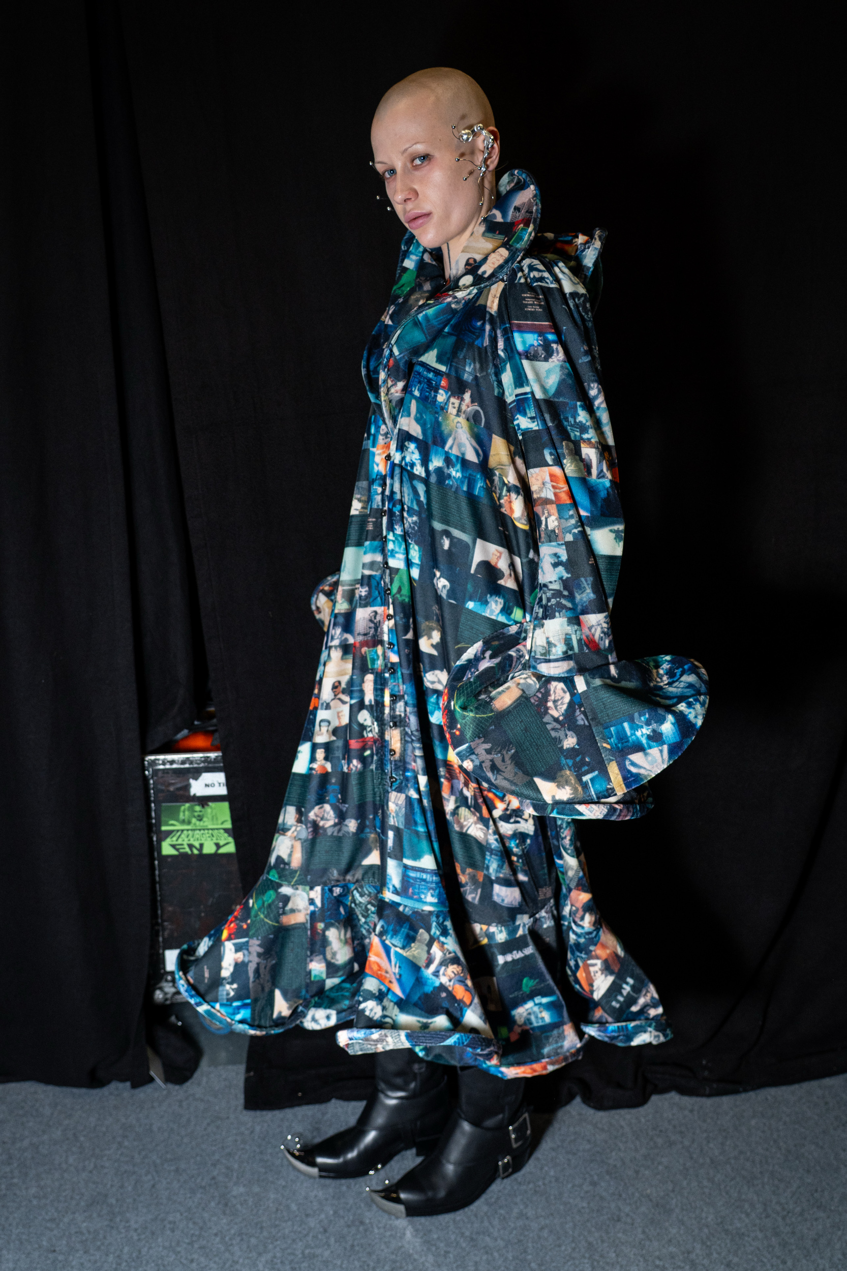 Anrealage Fall 2026 Fashion Show Backstage