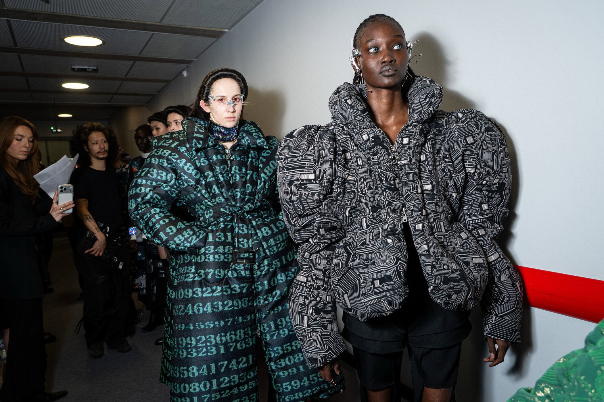 Anrealage Fall 2026 Fashion Show Backstage