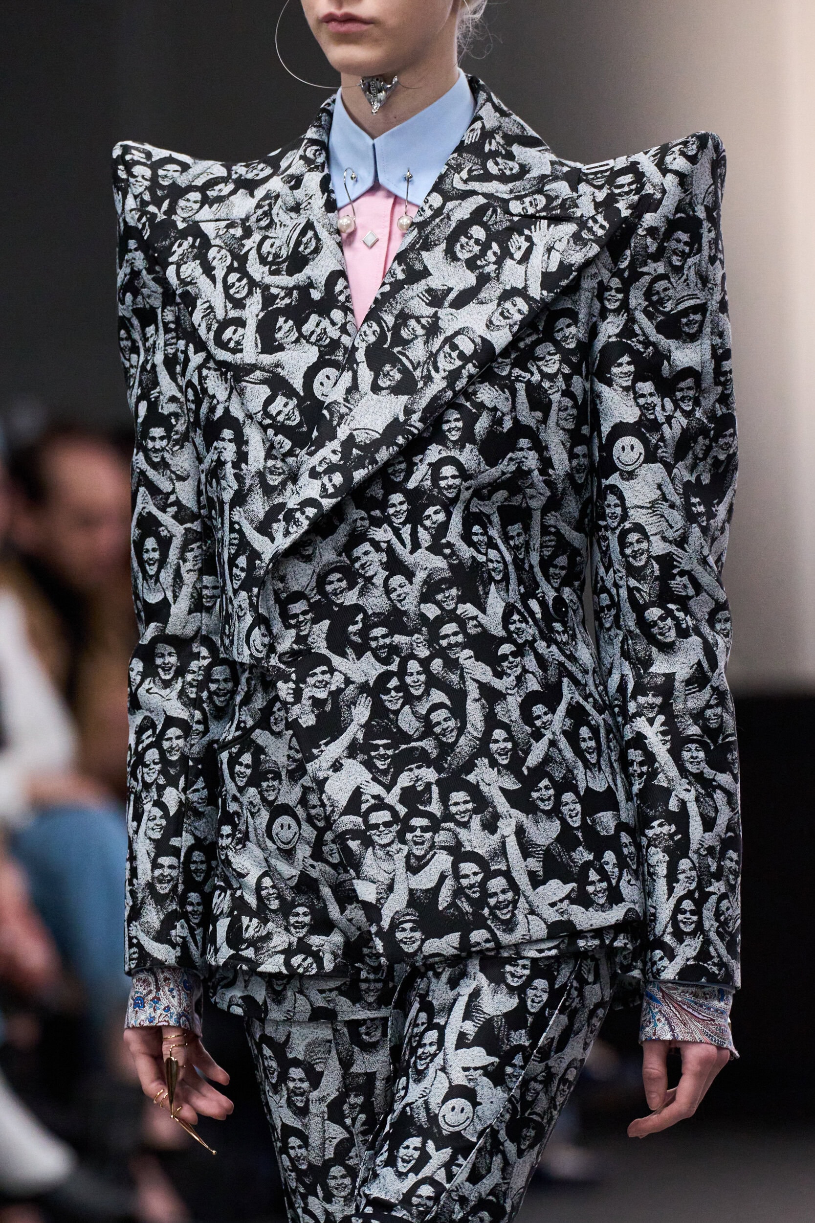 Anrealage Fall 2026 Fashion Show Details