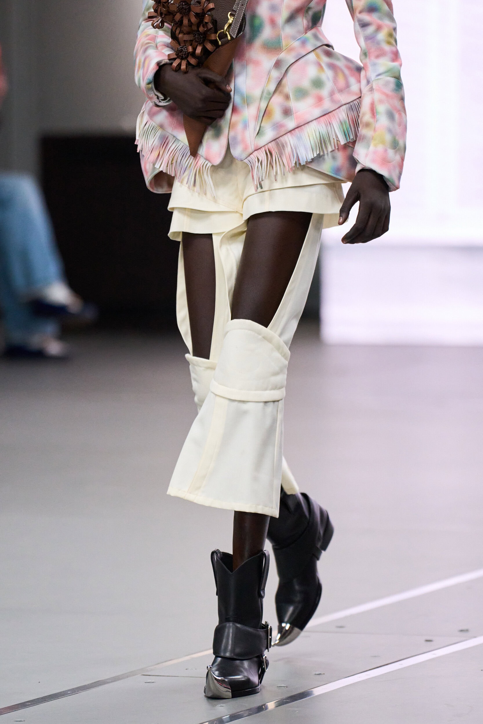 Anrealage Fall 2026 Fashion Show Details