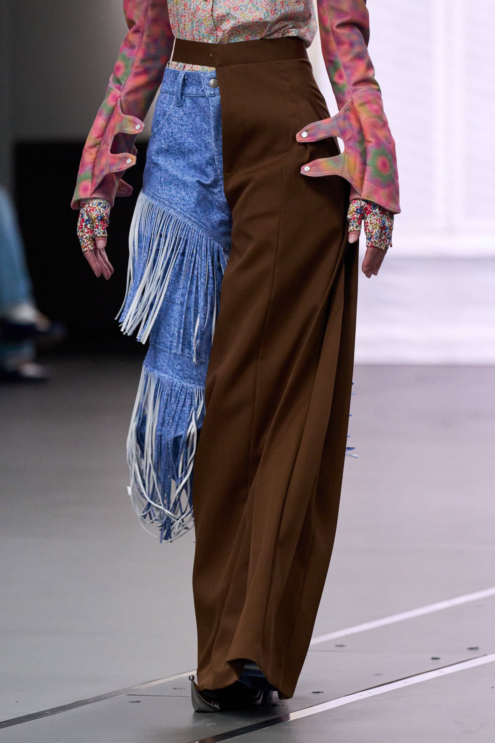 Anrealage Fall 2026 Fashion Show Details