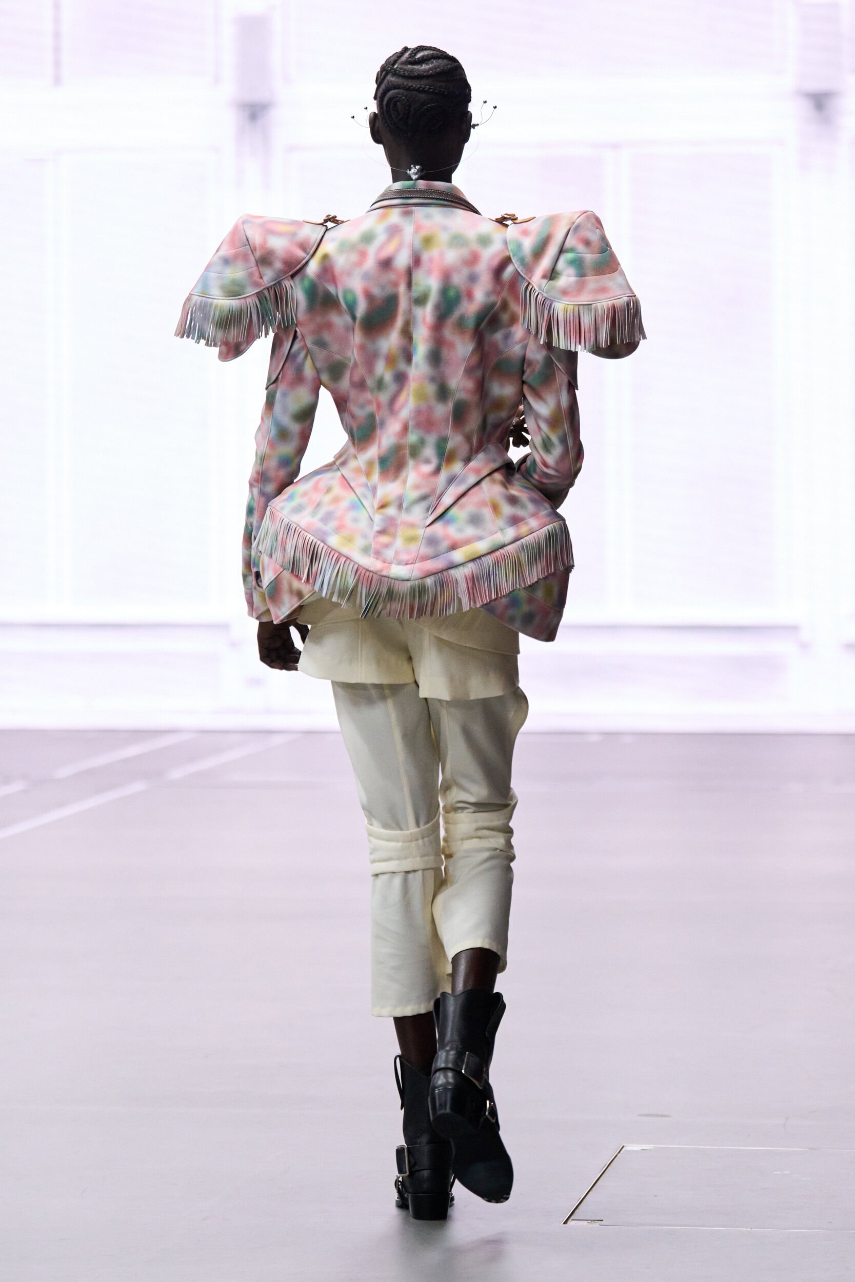 Anrealage Fall 2026 Fashion Show Details